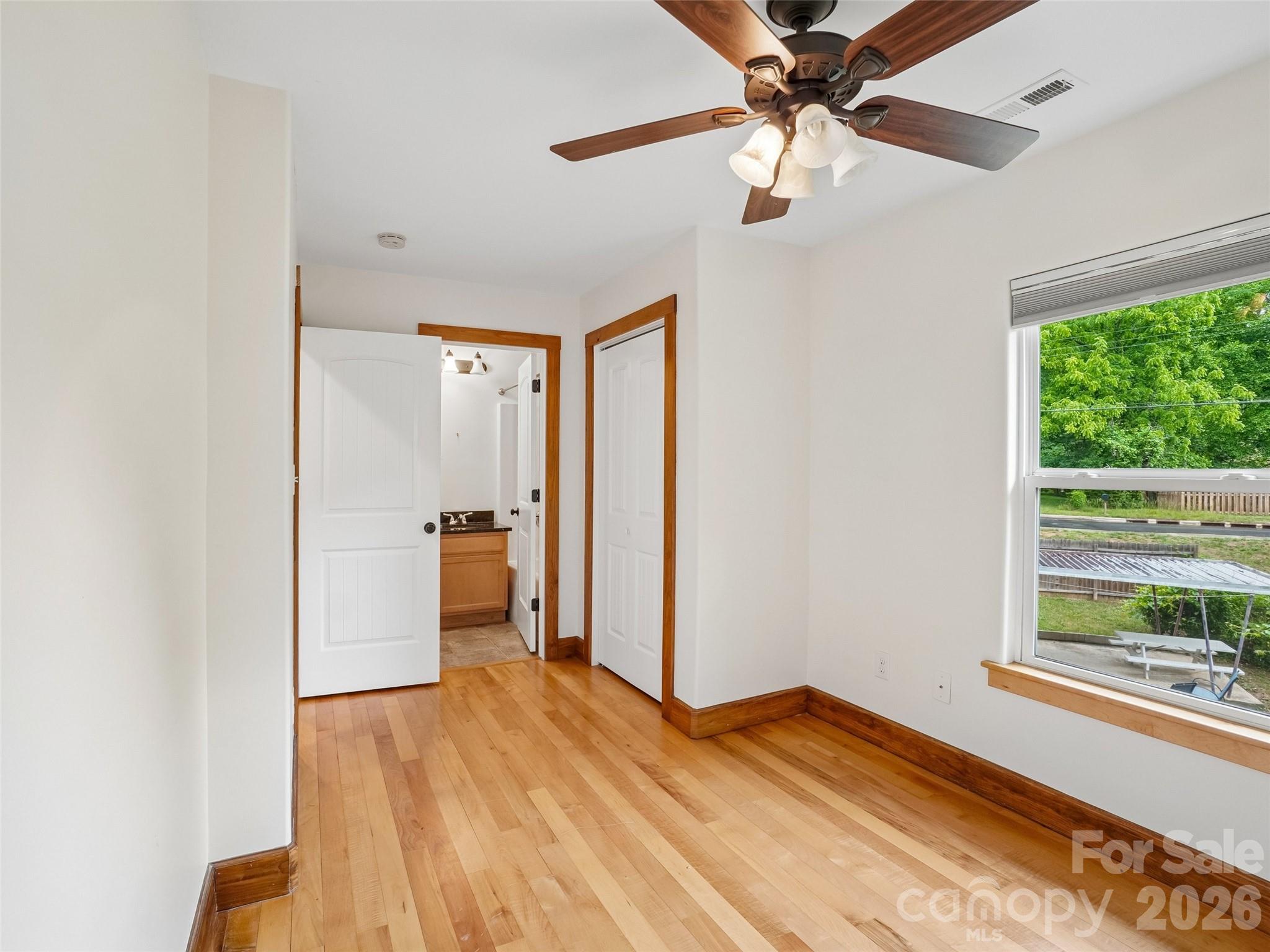 3 Delaware Avenue — Asheville