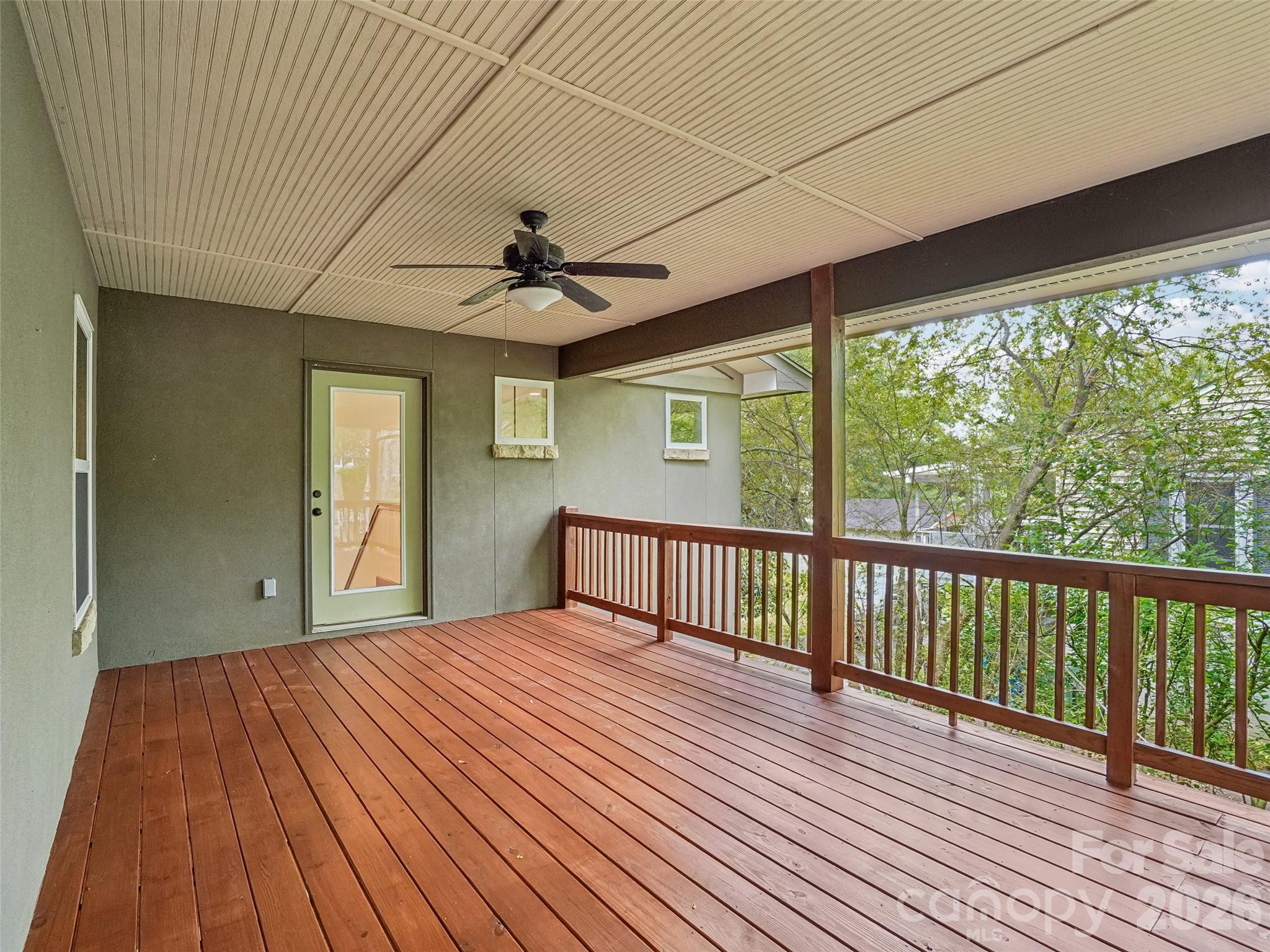 3 Delaware Avenue — Asheville