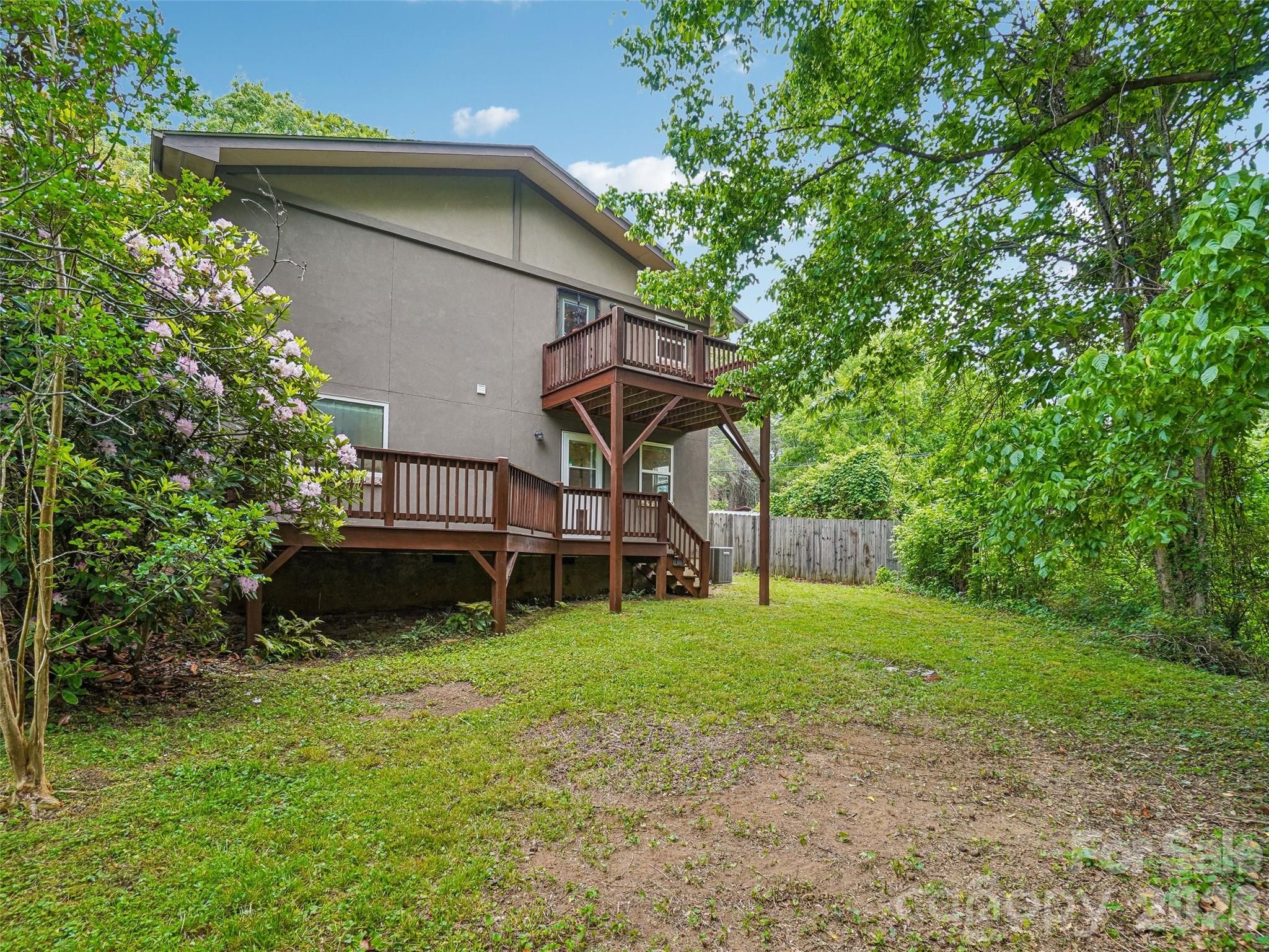 3 Delaware Avenue — Asheville