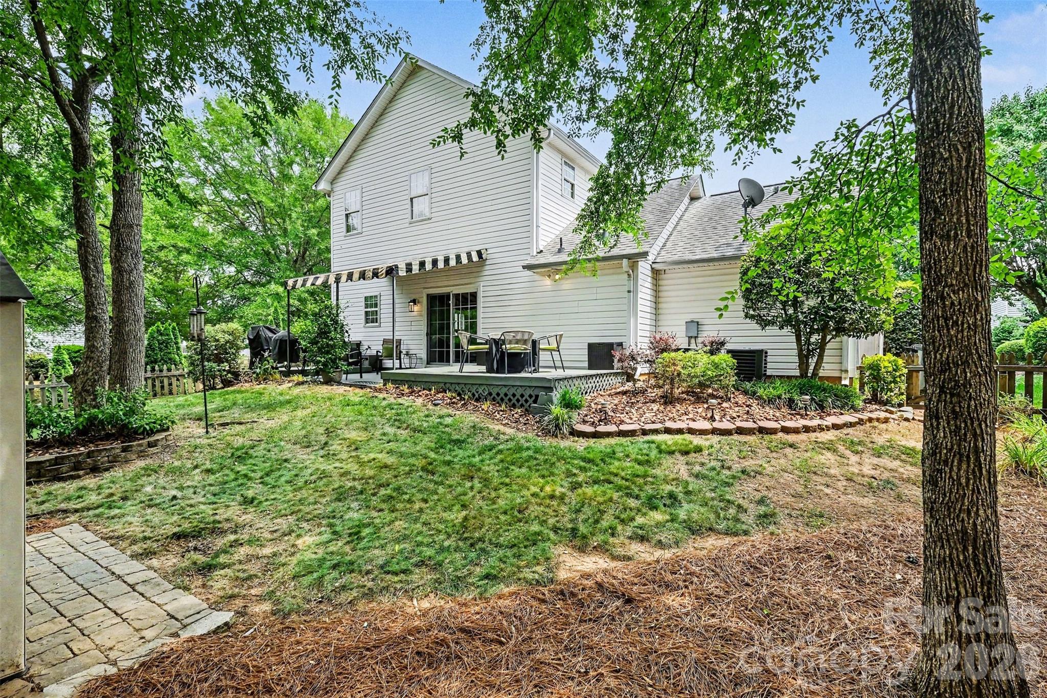 5520 Lemley Road NW — Concord