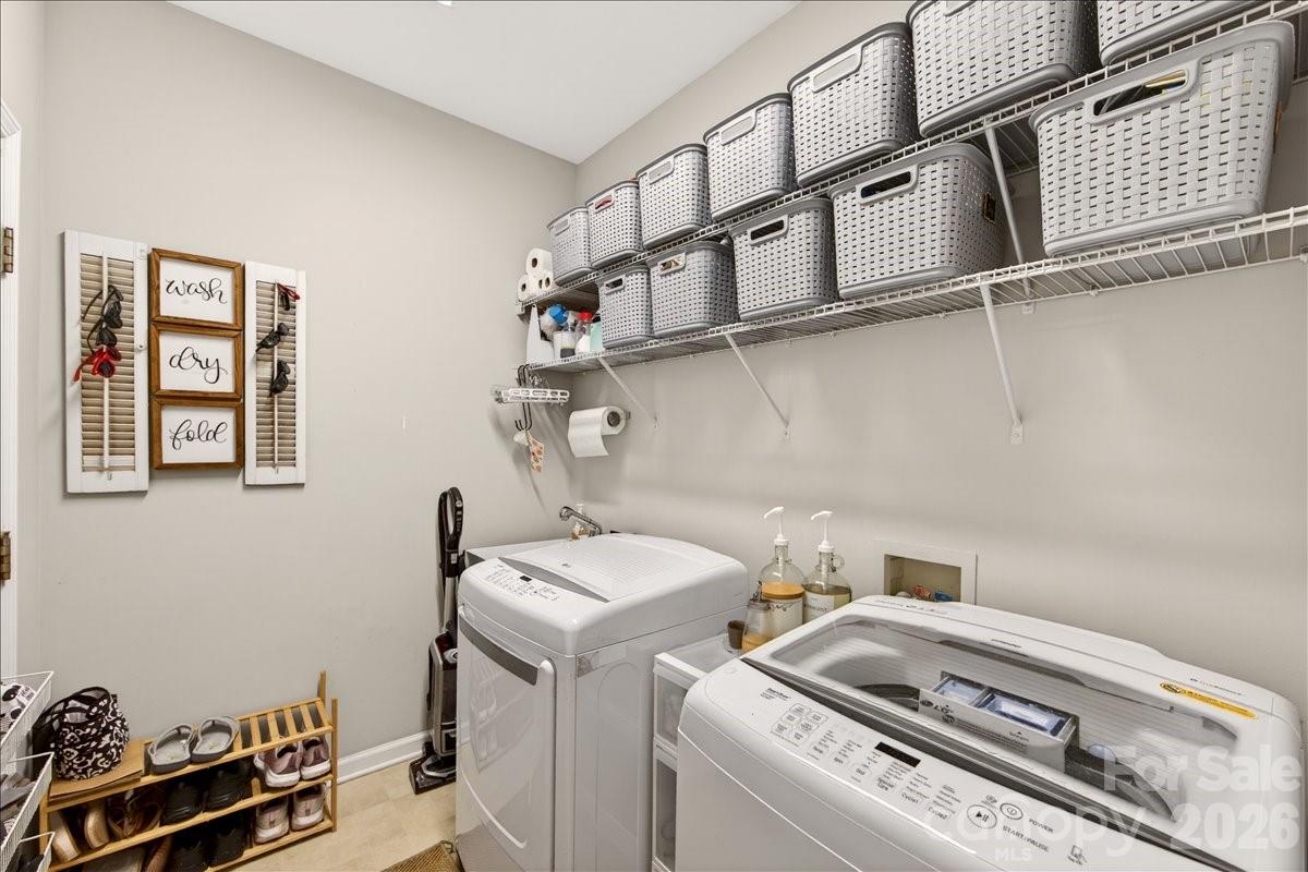 8416 Quarters Lane — Mint Hill