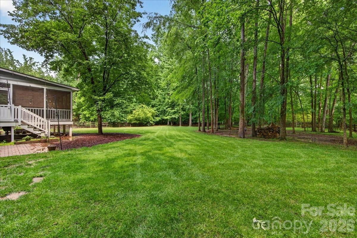 8416 Quarters Lane — Mint Hill