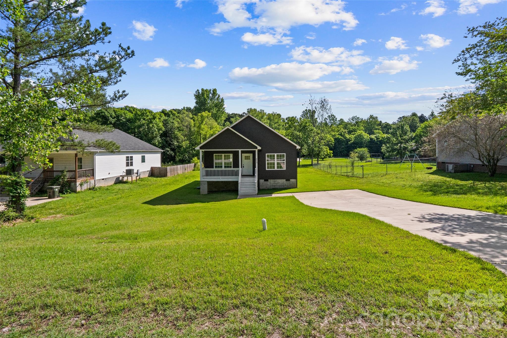 213 Sheffield Drive — York