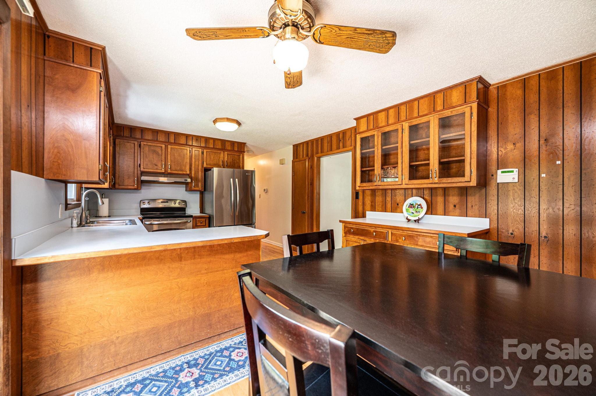 315 Shannonbrook Drive — Newton