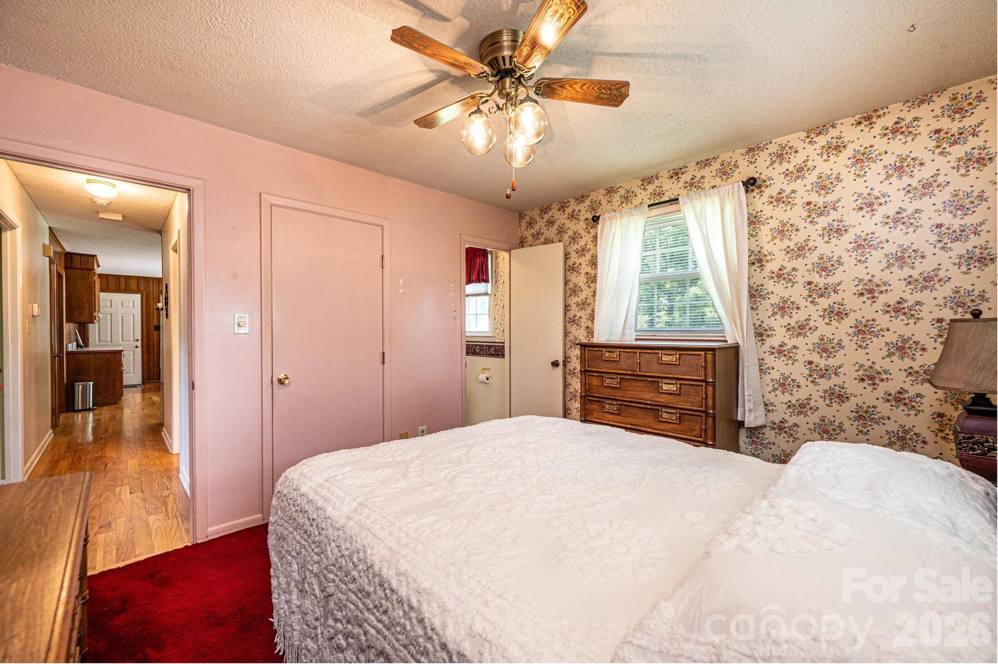 315 Shannonbrook Drive — Newton