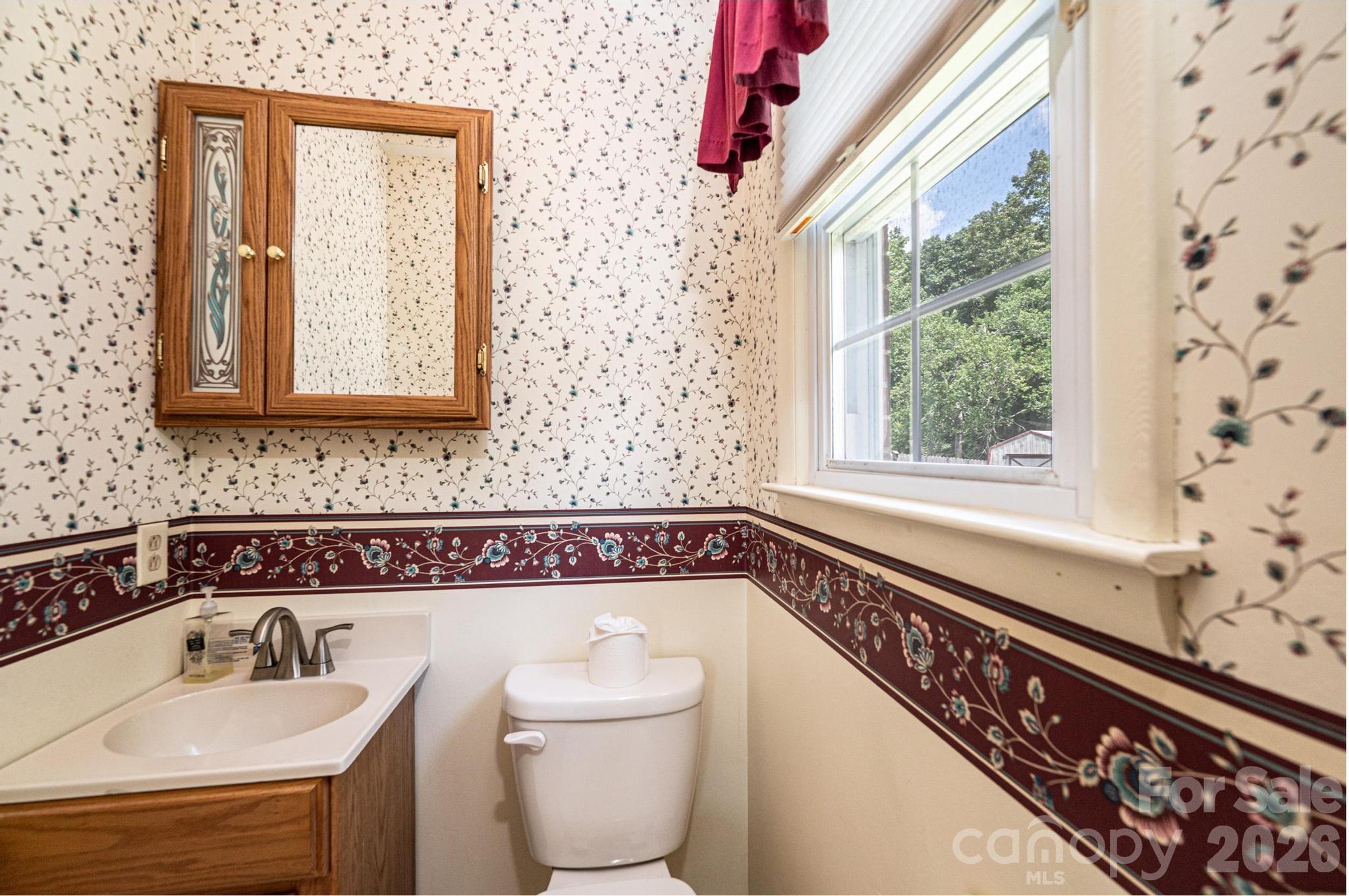 315 Shannonbrook Drive — Newton
