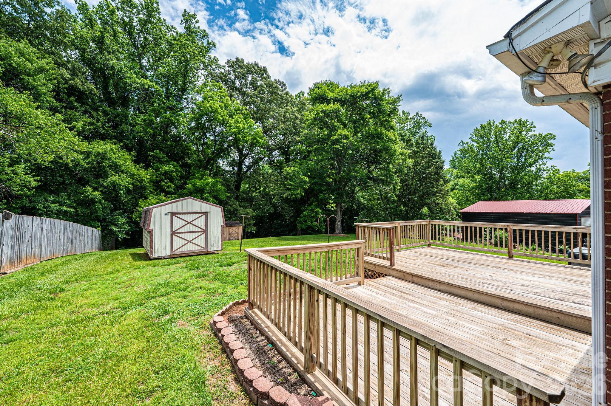 315 Shannonbrook Drive — Newton