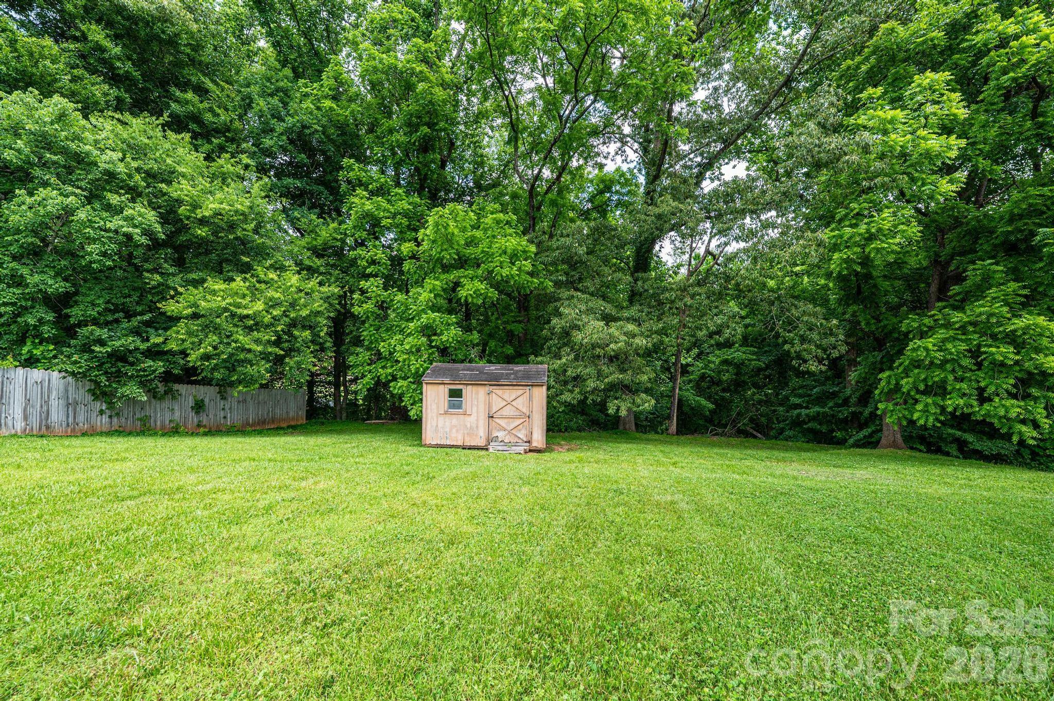 315 Shannonbrook Drive — Newton