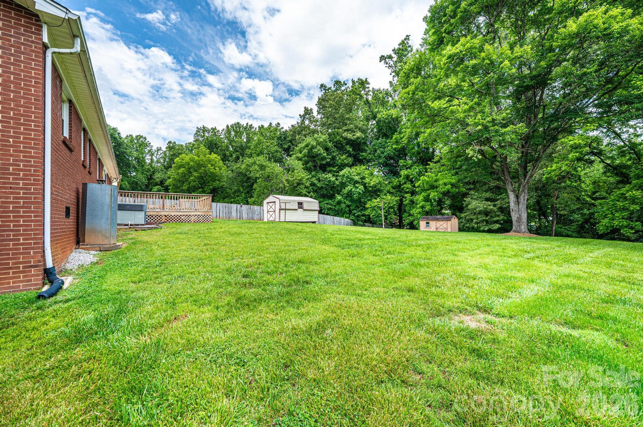 315 Shannonbrook Drive — Newton