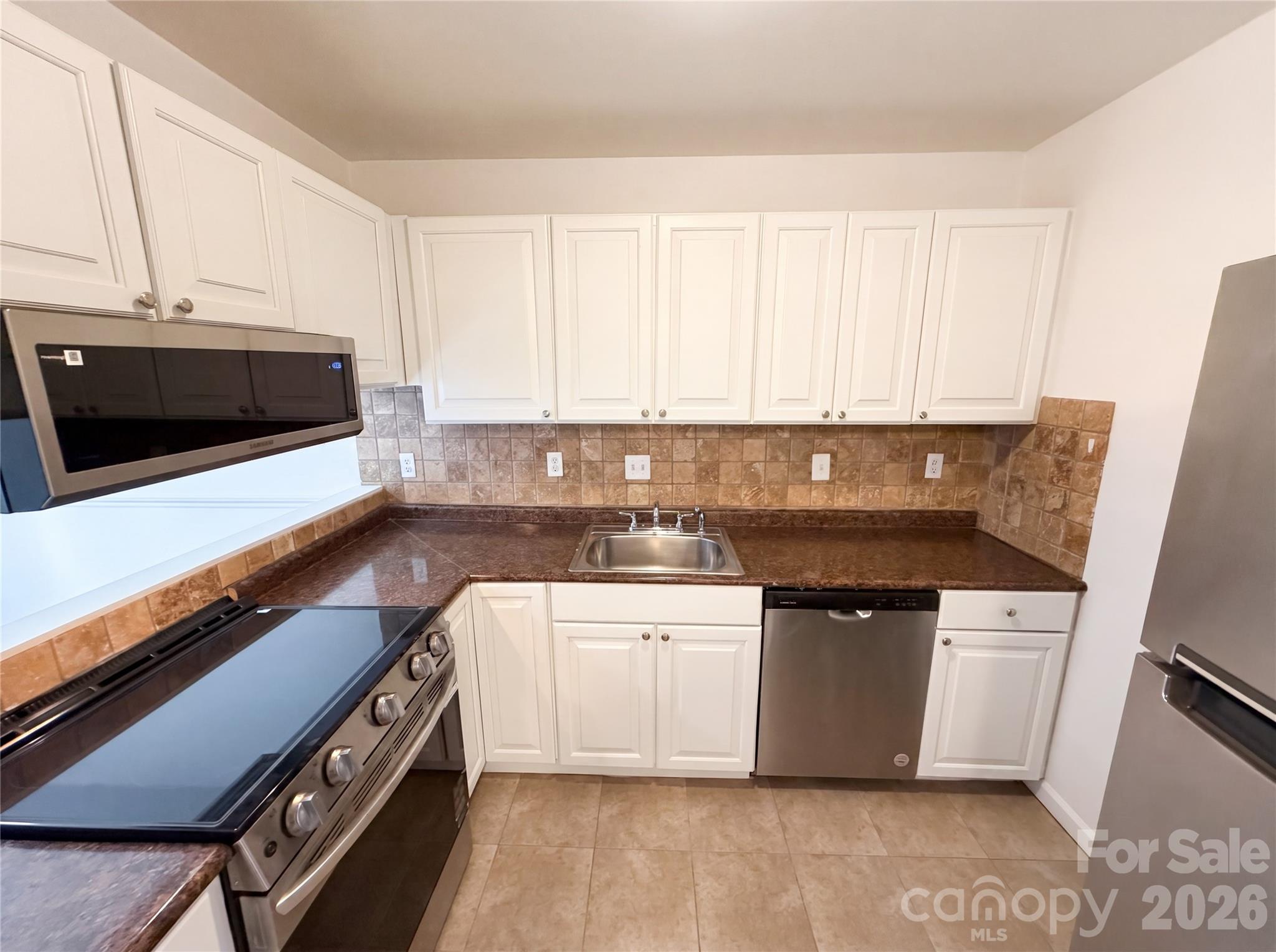 1625 Merry Oaks Road #D — Charlotte