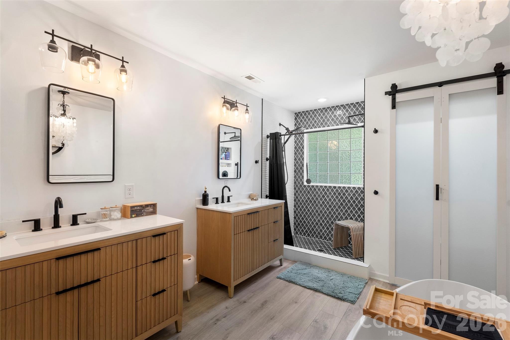 312 Tradewinds Lane — York