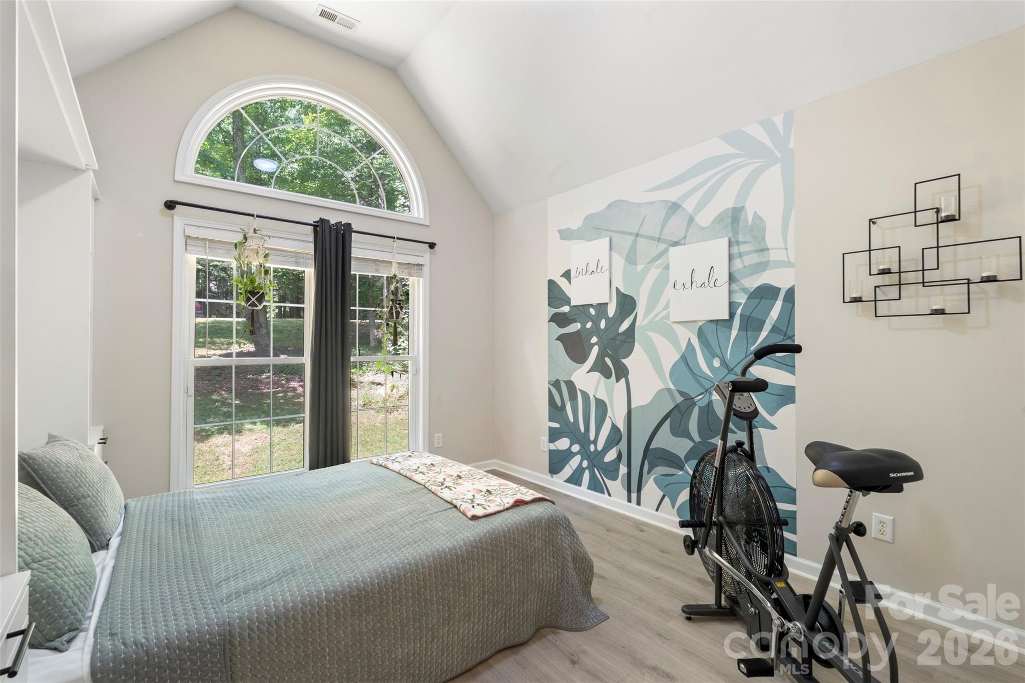 312 Tradewinds Lane — York