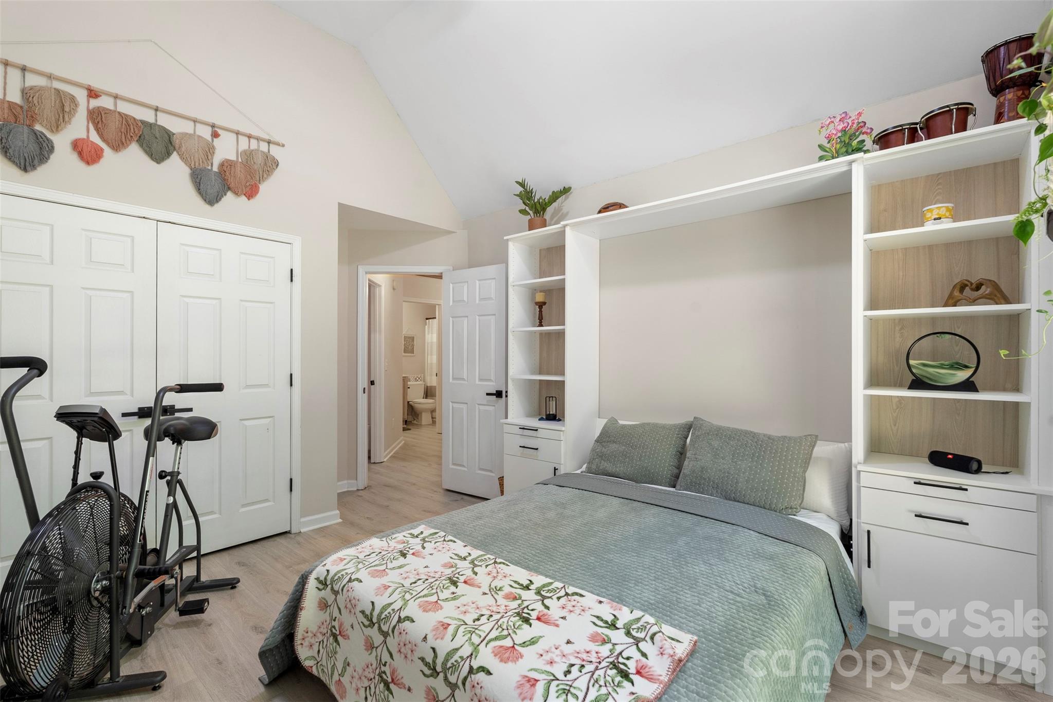 312 Tradewinds Lane — York