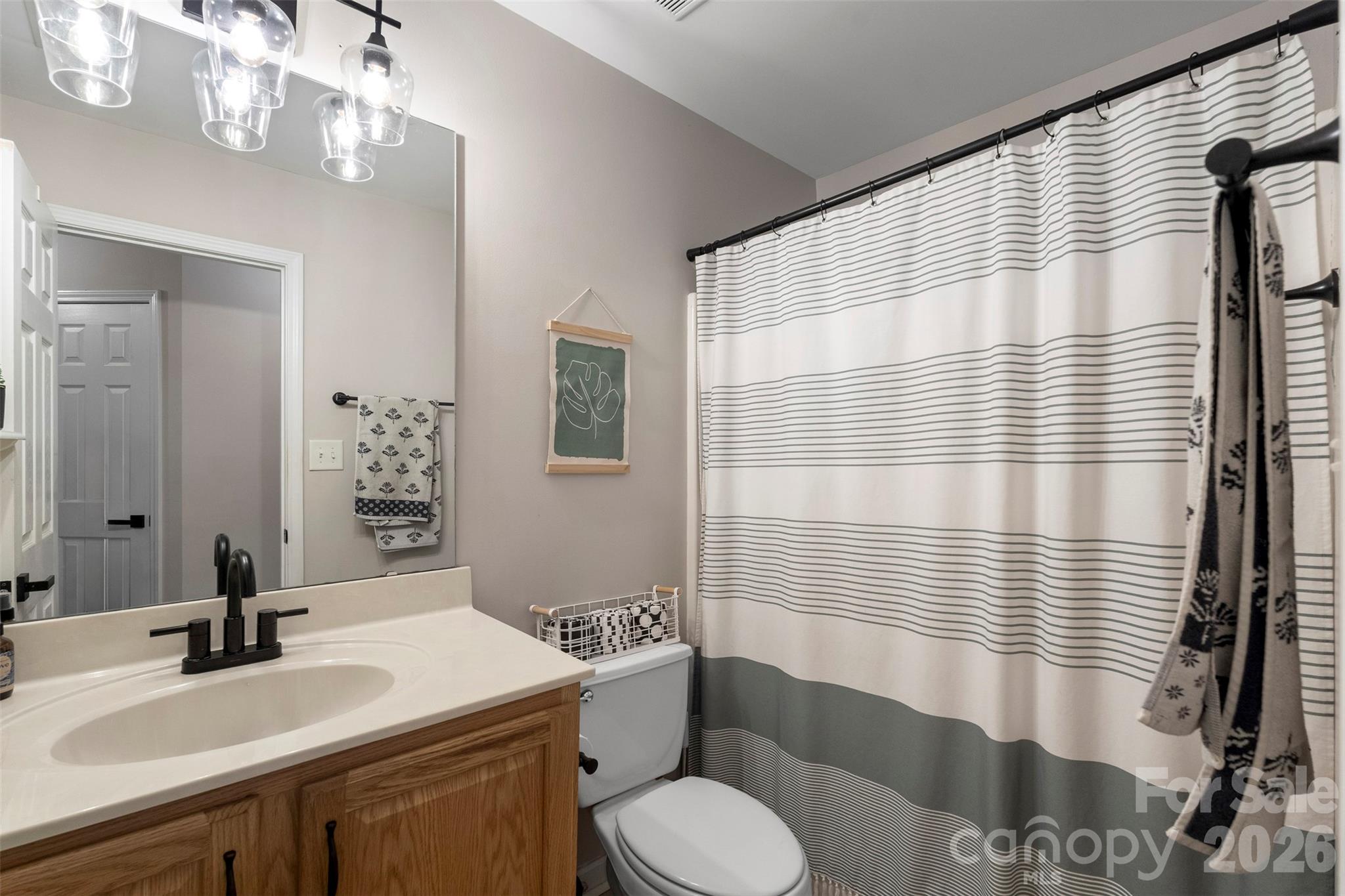 312 Tradewinds Lane — York