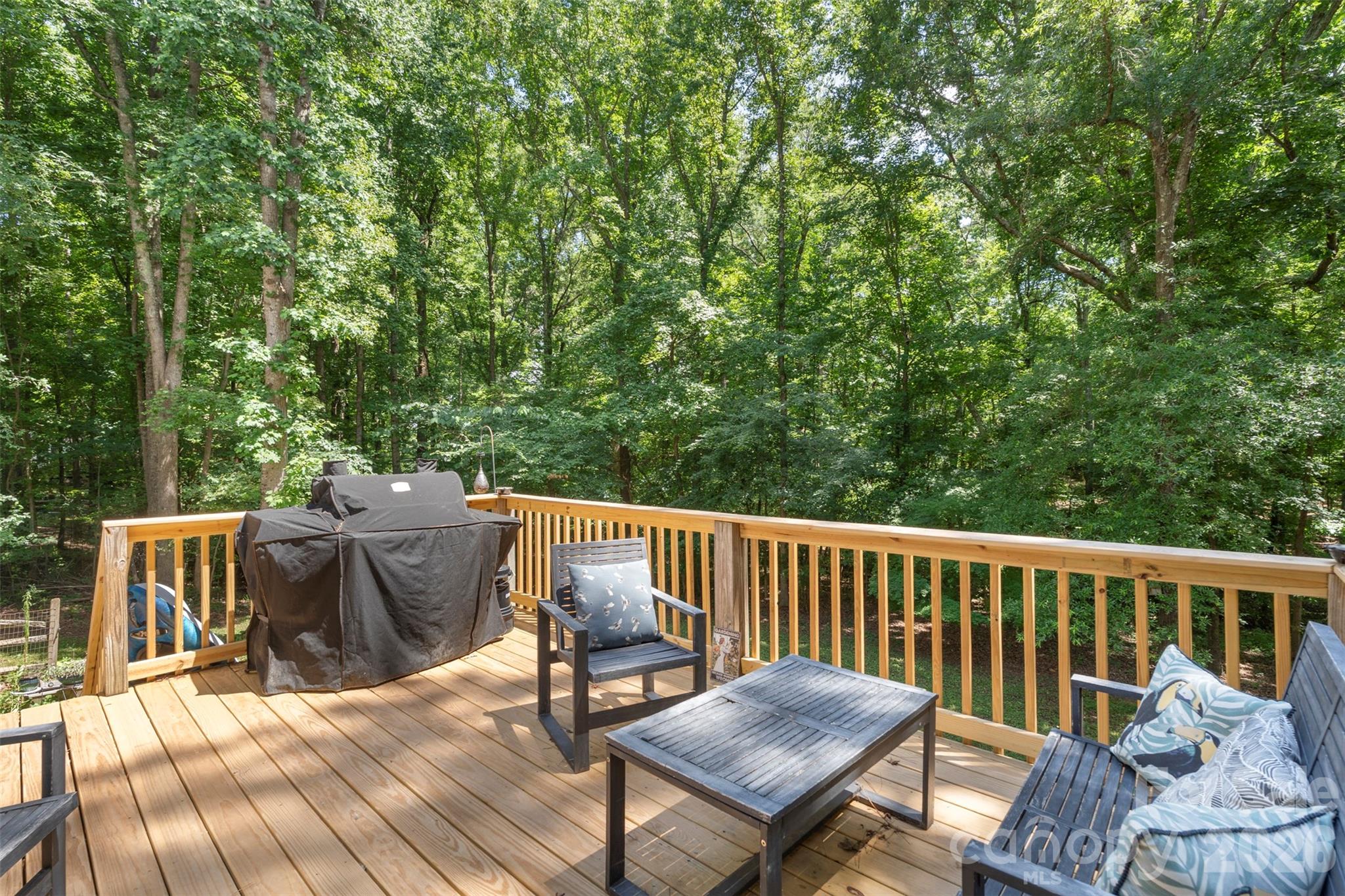 312 Tradewinds Lane — York