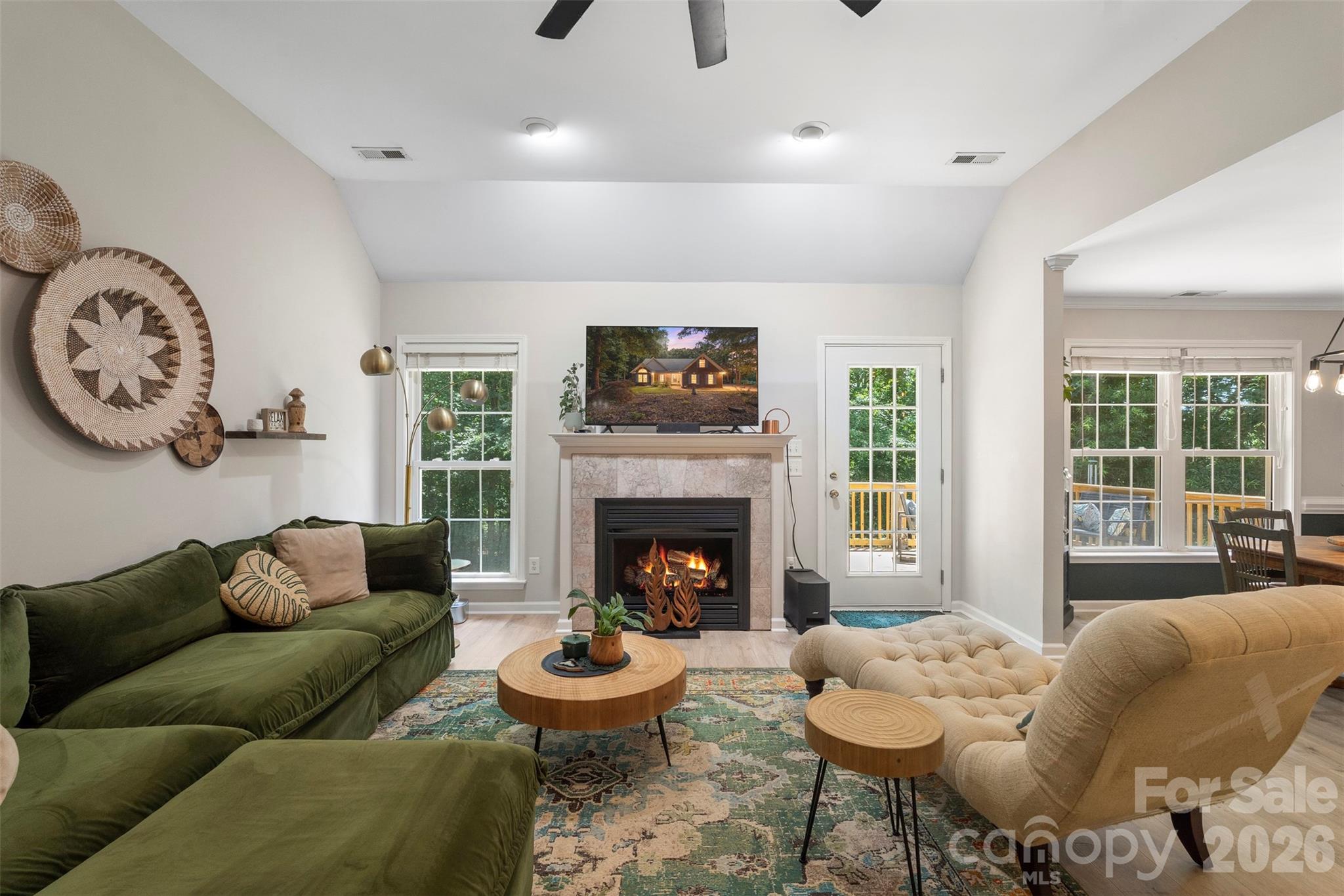 312 Tradewinds Lane — York