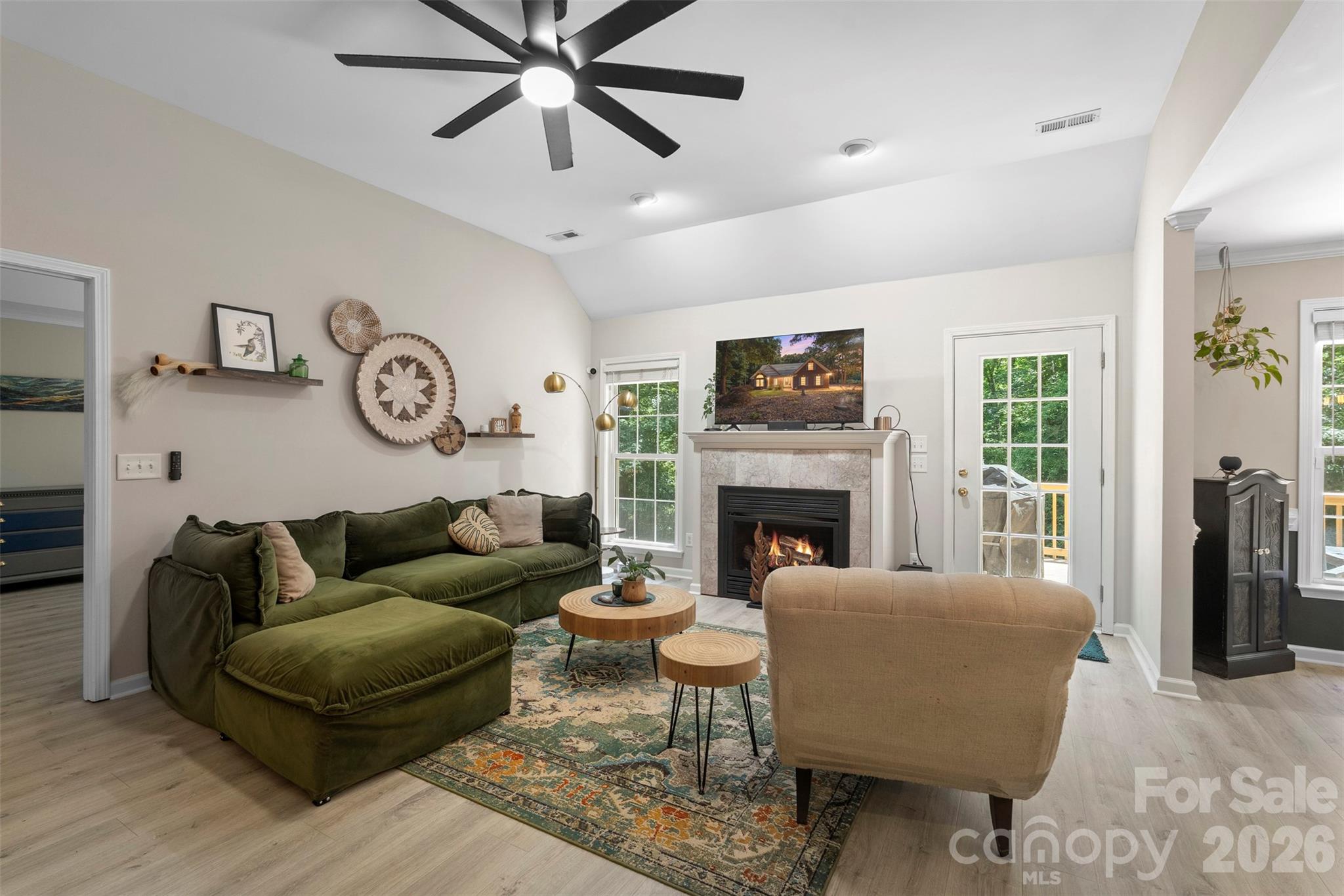 312 Tradewinds Lane — York