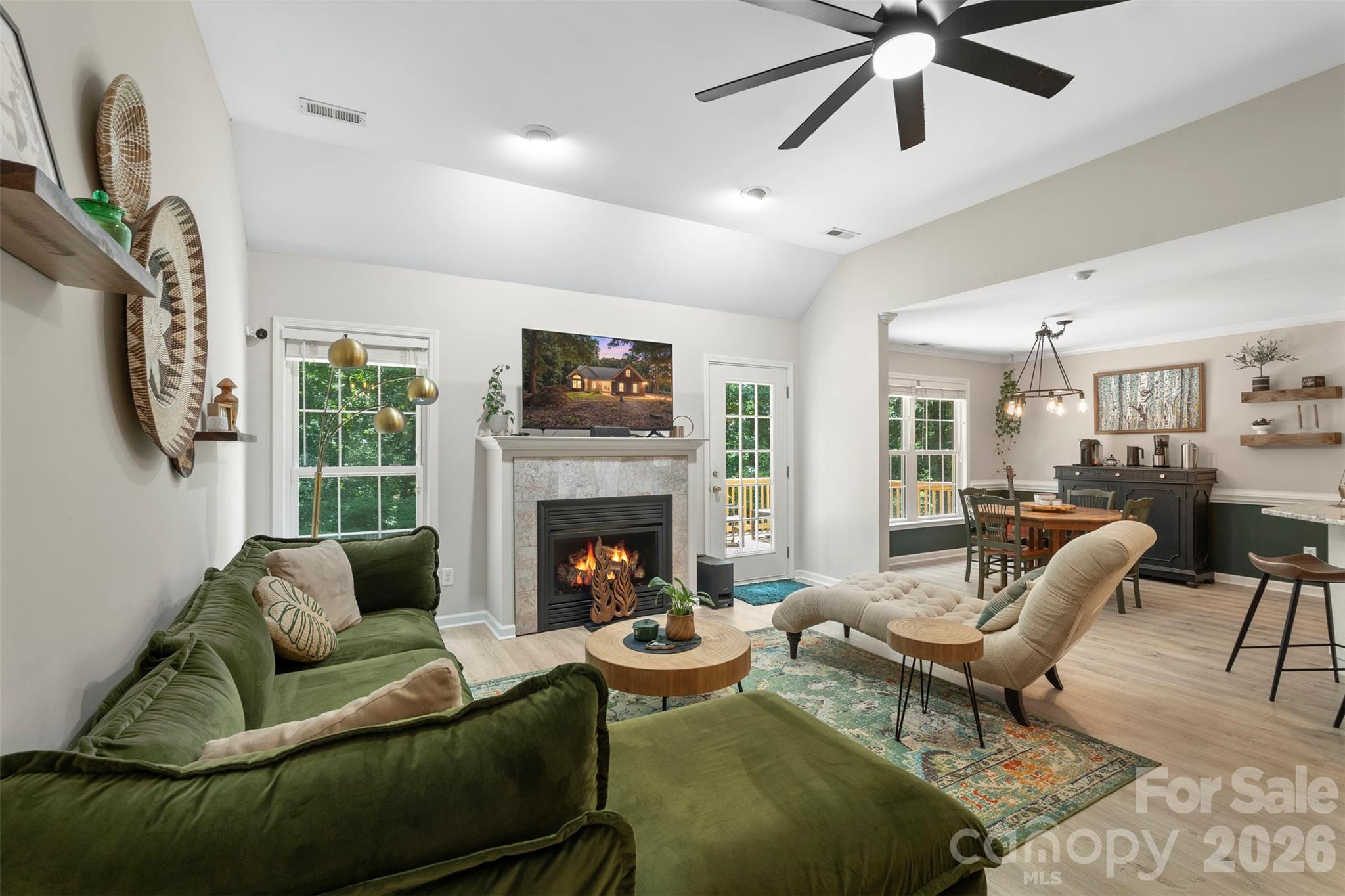 312 Tradewinds Lane — York