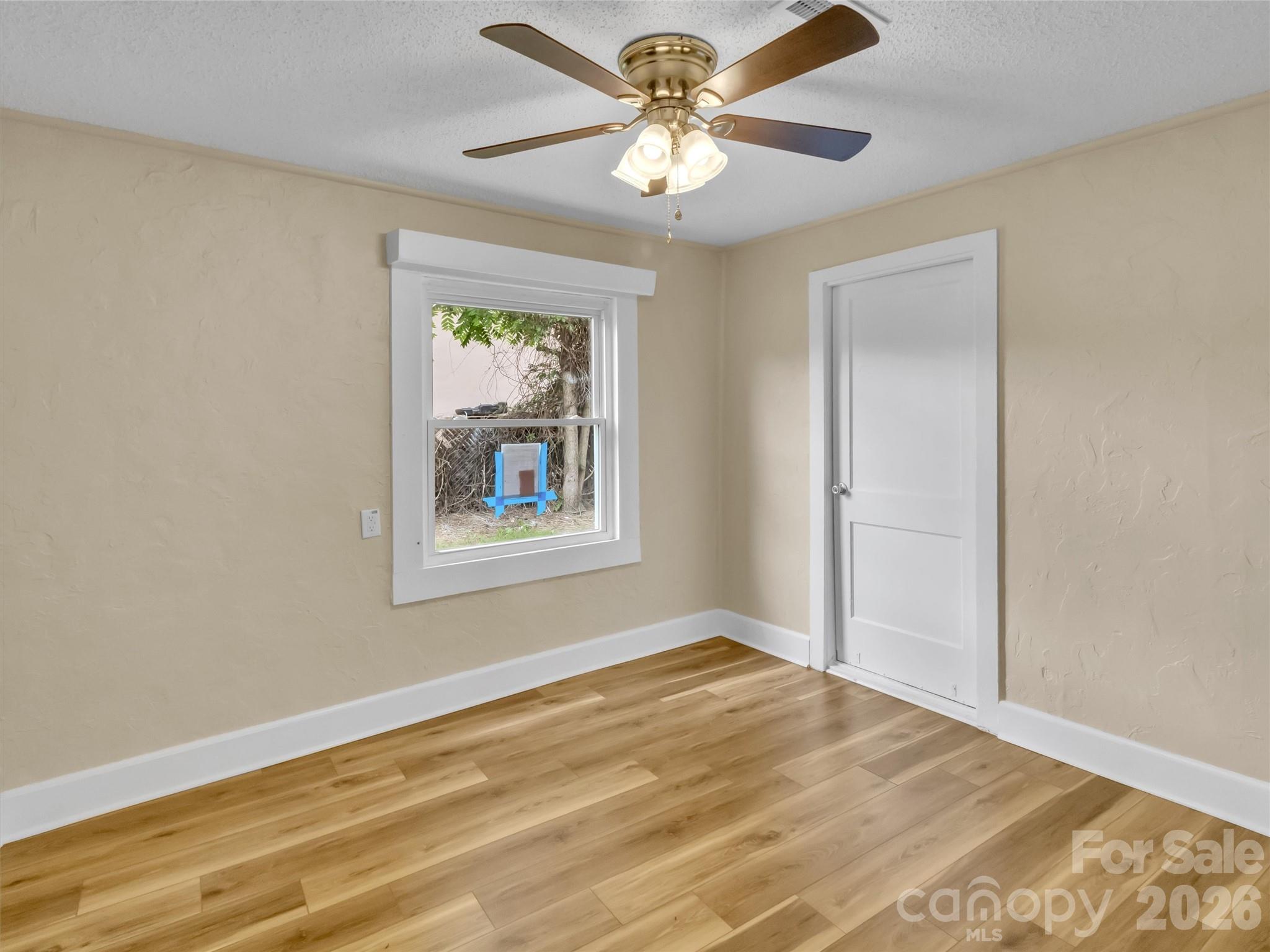 492 Riverbend Street — Waynesville