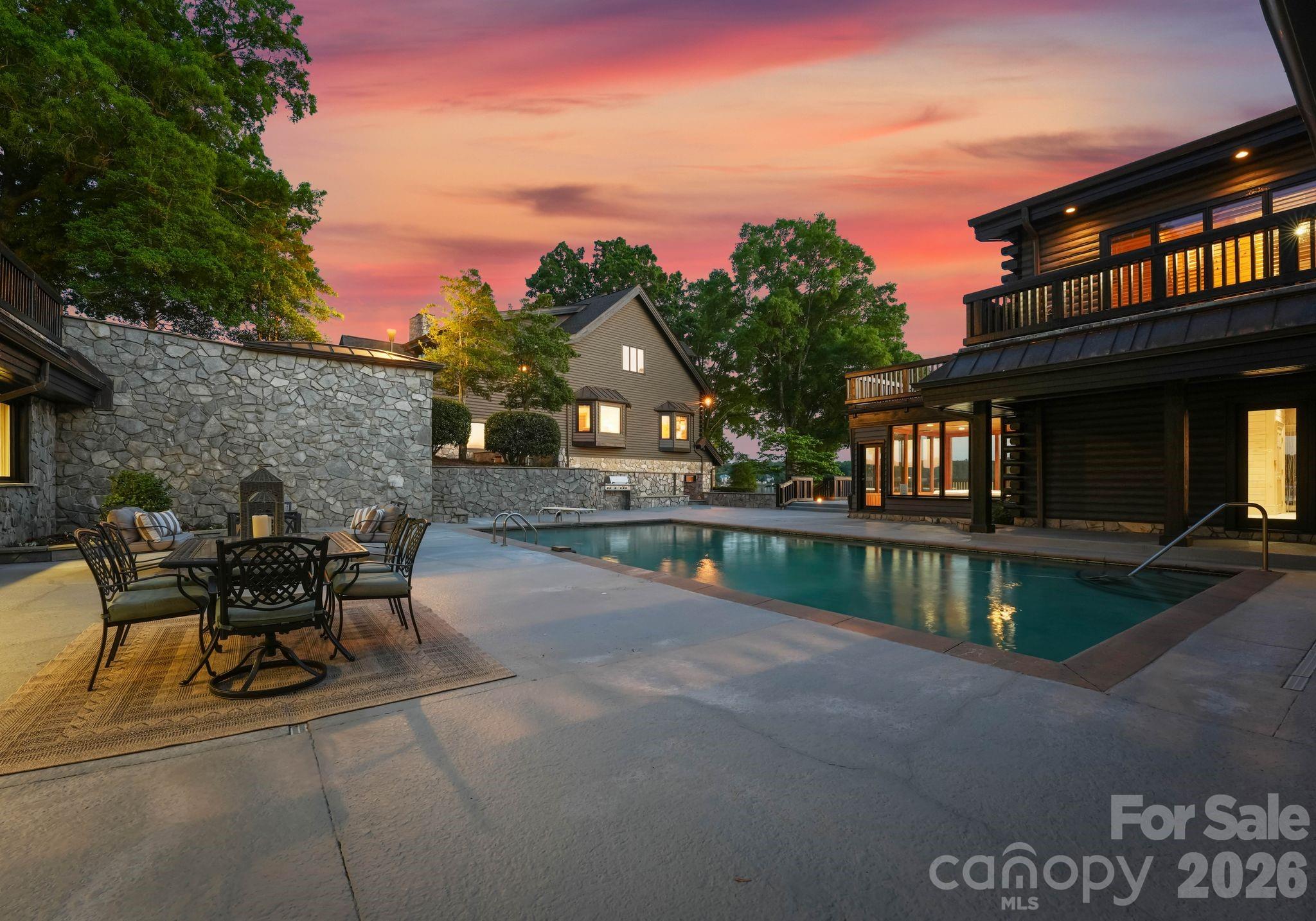 9719 Nine Eagles Lane — Charlotte
