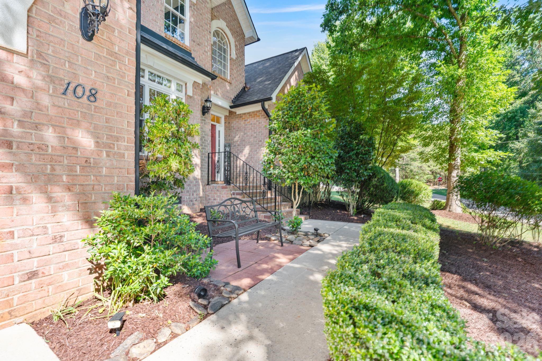 108 Broadview Circle — Mooresville