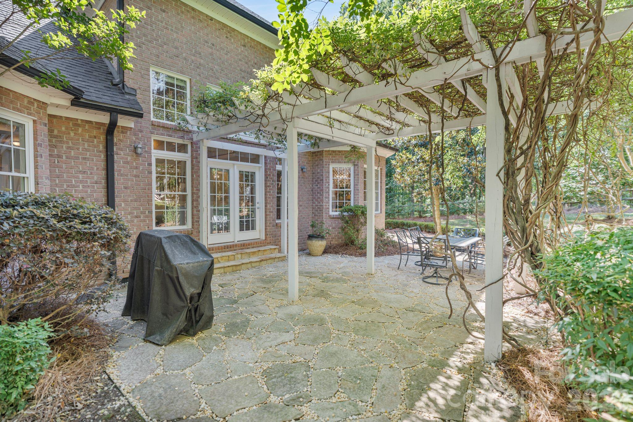 108 Broadview Circle — Mooresville