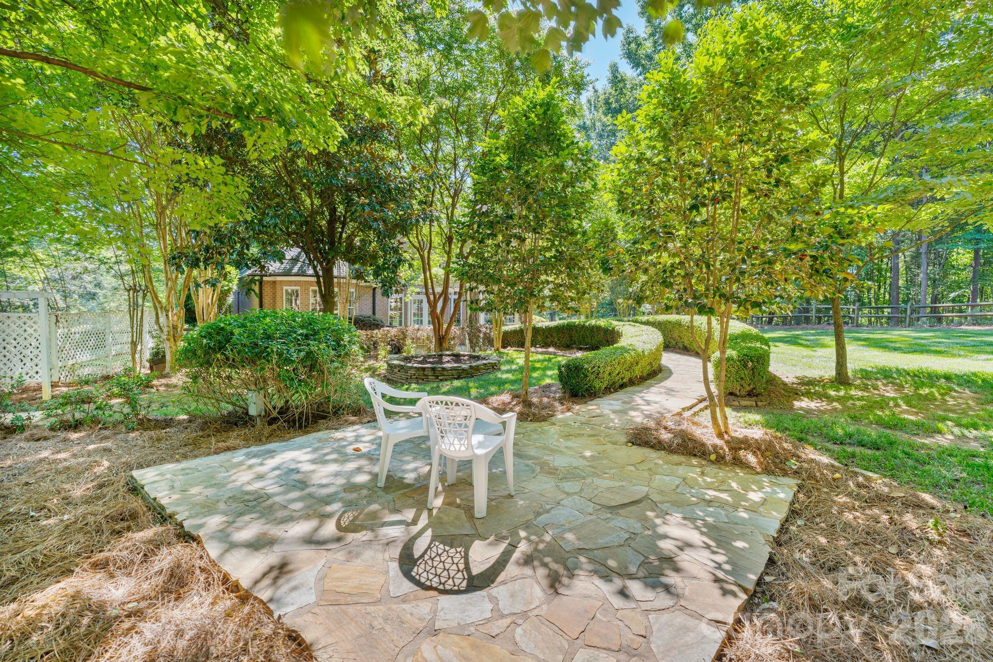 108 Broadview Circle — Mooresville