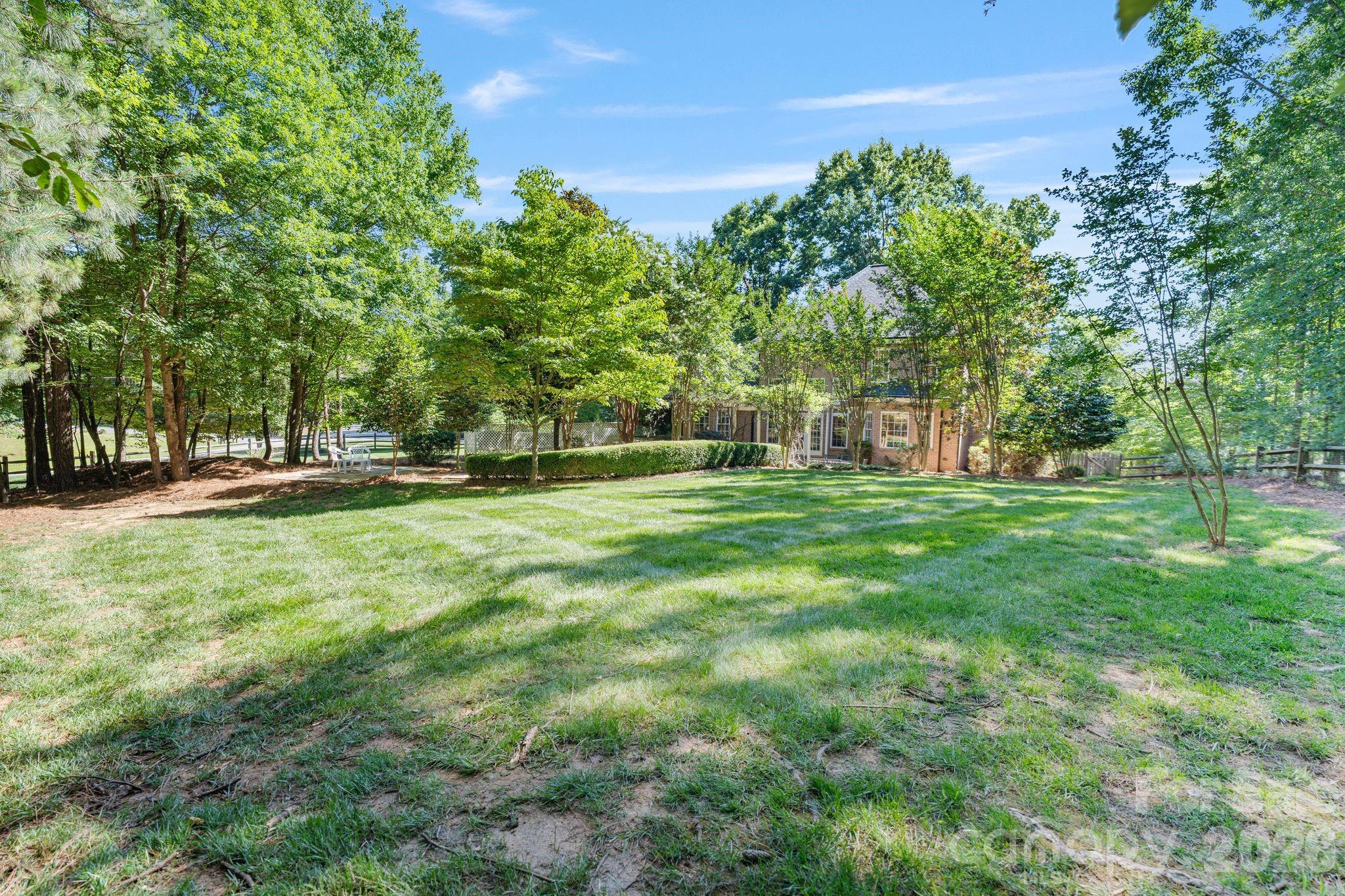 108 Broadview Circle — Mooresville