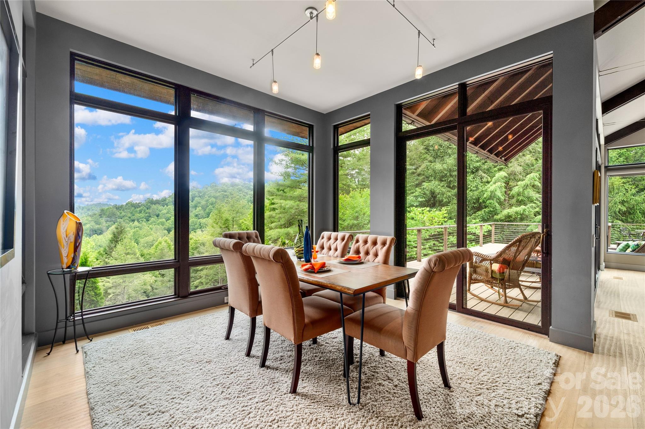 257 Bear Landing Drive — Hendersonville
