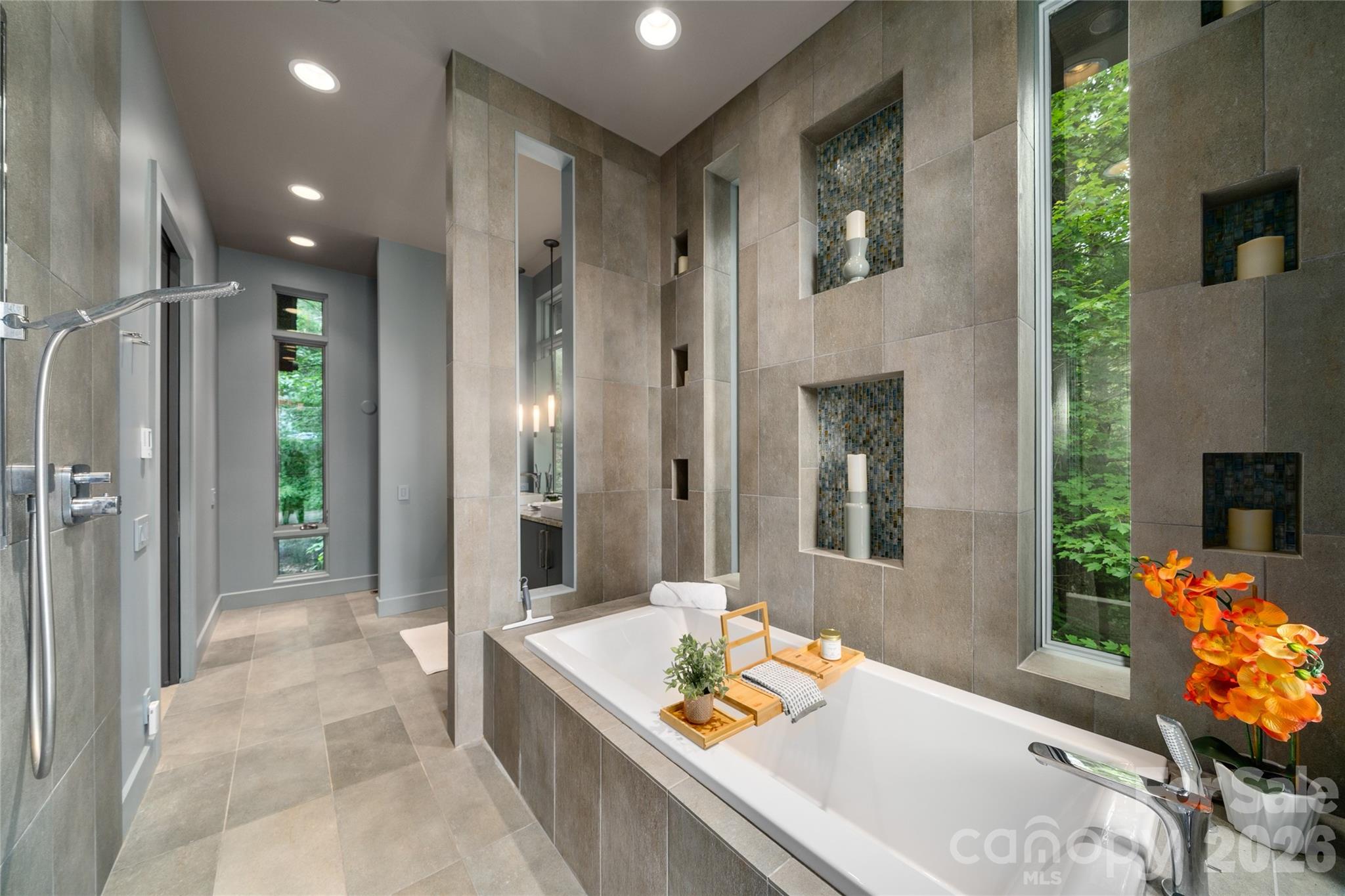 257 Bear Landing Drive — Hendersonville