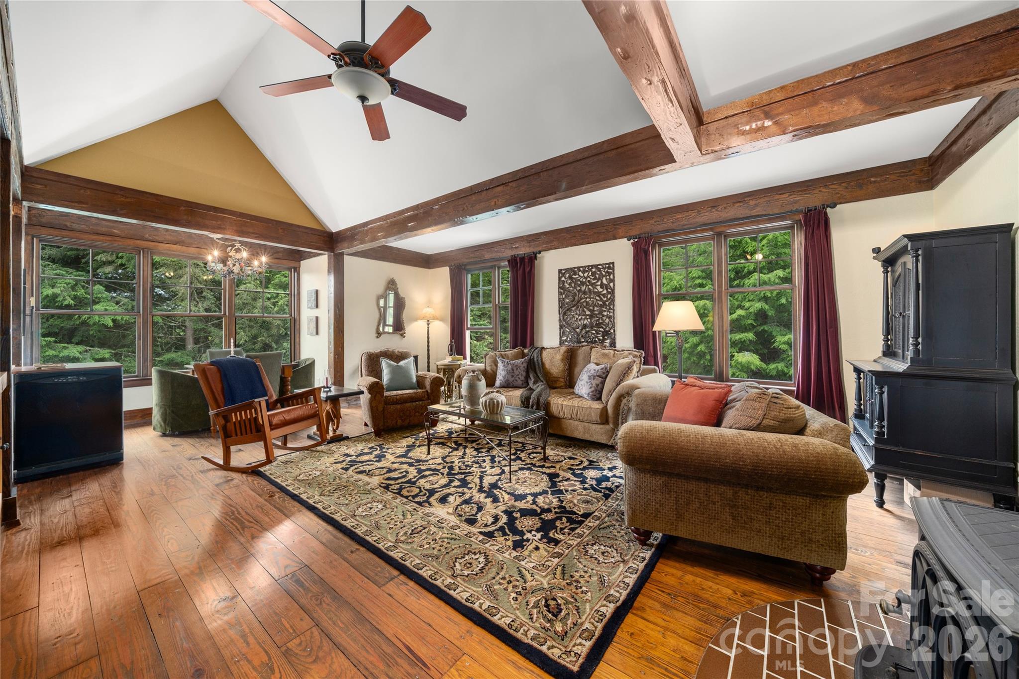 257 Bear Landing Drive — Hendersonville