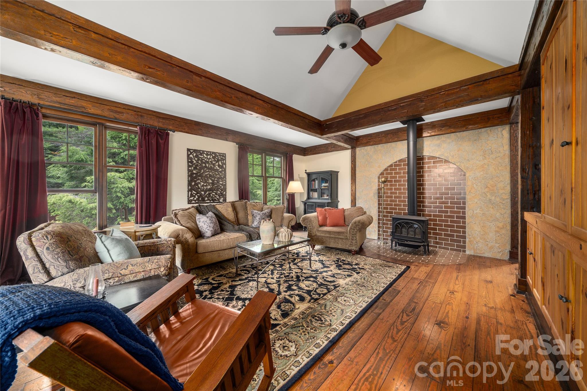 257 Bear Landing Drive — Hendersonville