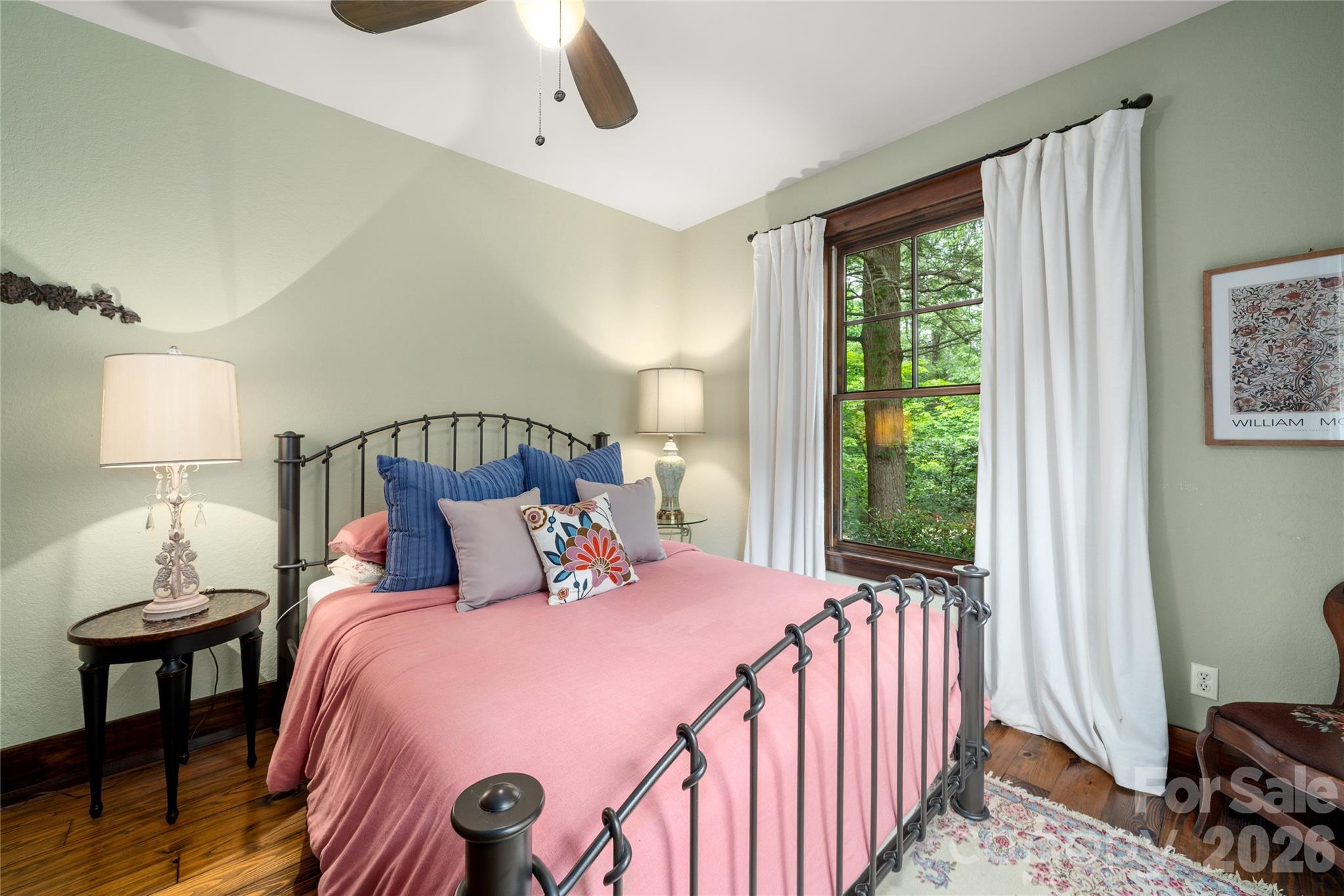 257 Bear Landing Drive — Hendersonville
