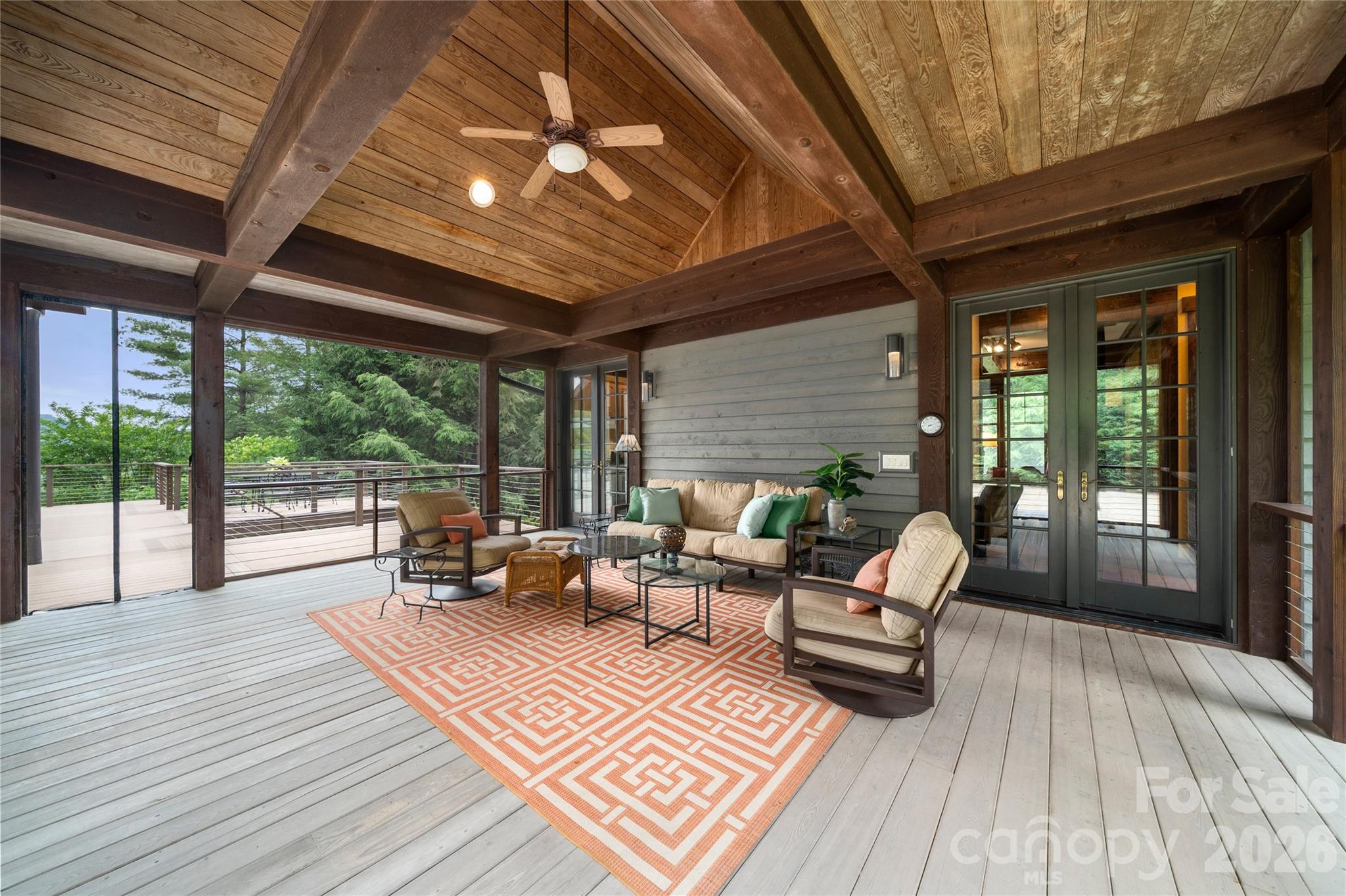 257 Bear Landing Drive — Hendersonville