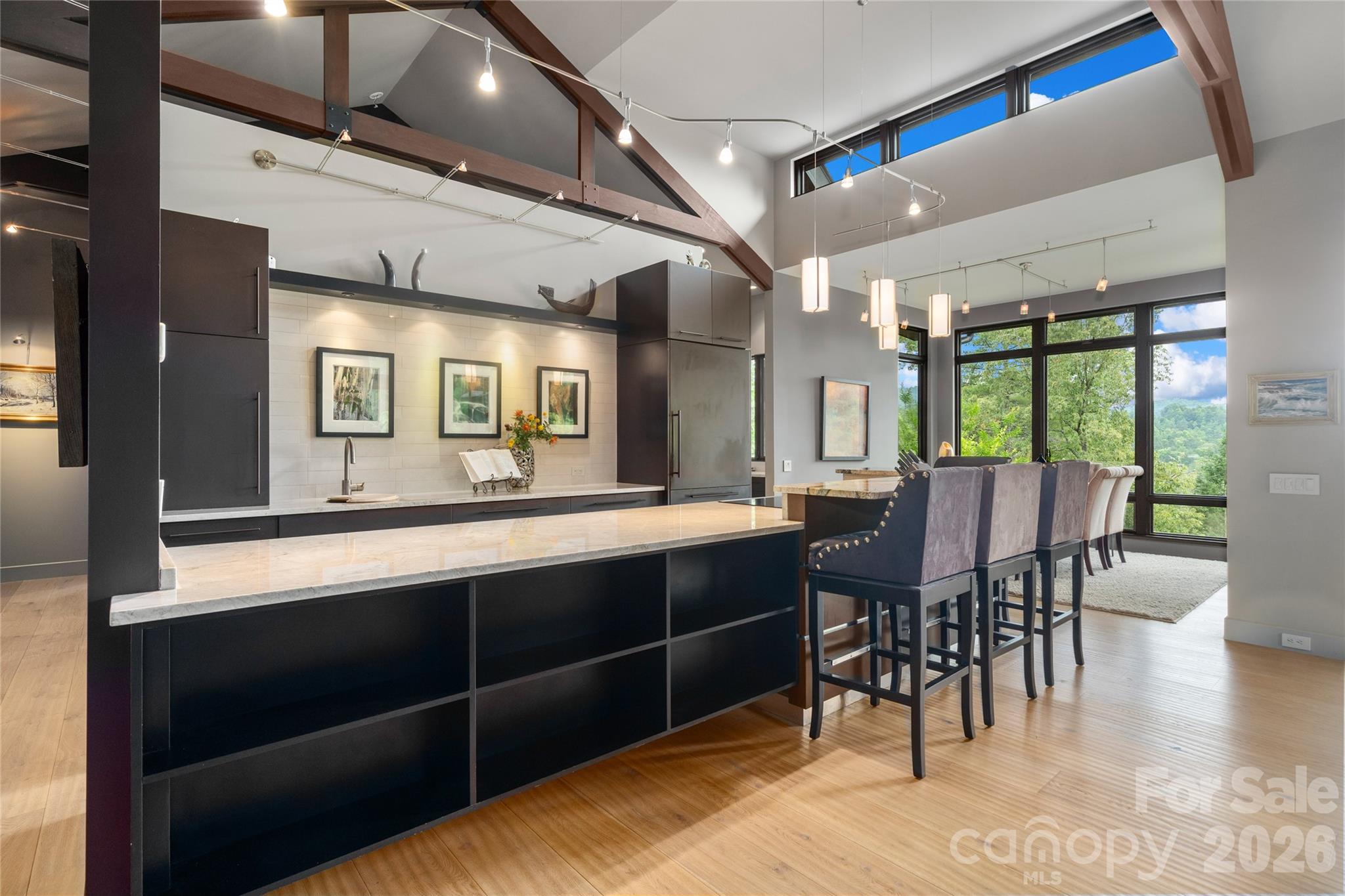 257 Bear Landing Drive — Hendersonville