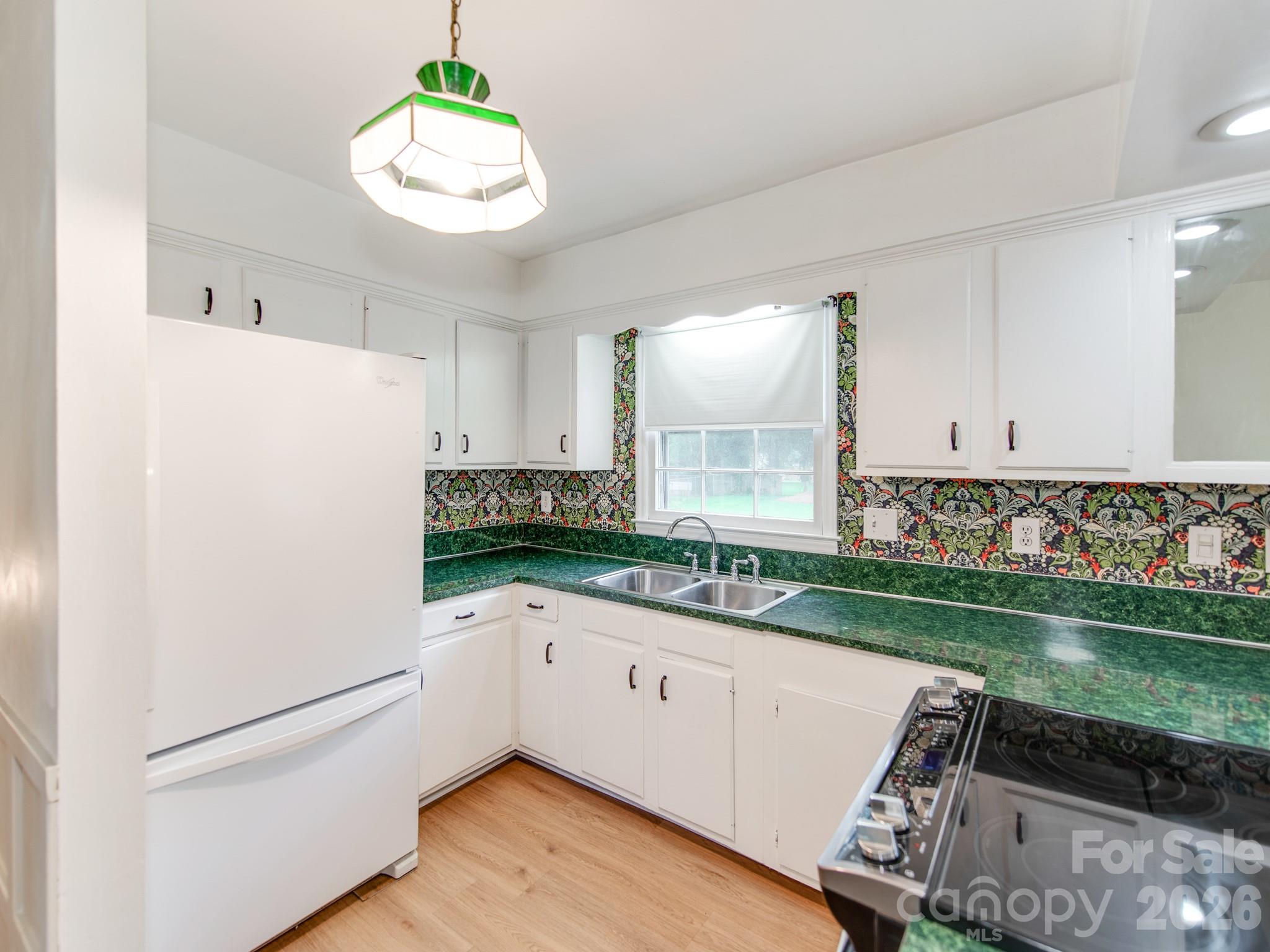 7200 Fox Hunt Road — Charlotte