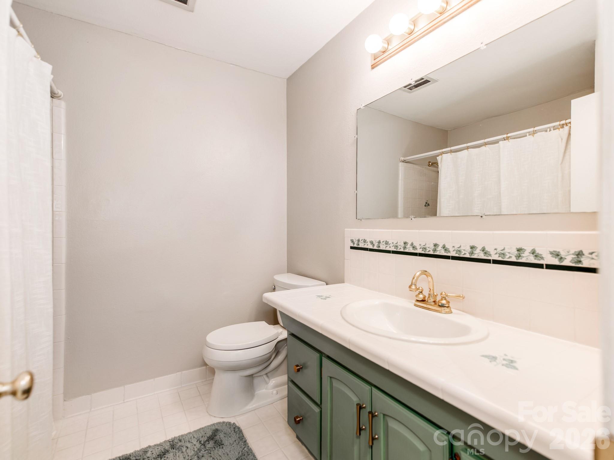 7200 Fox Hunt Road — Charlotte
