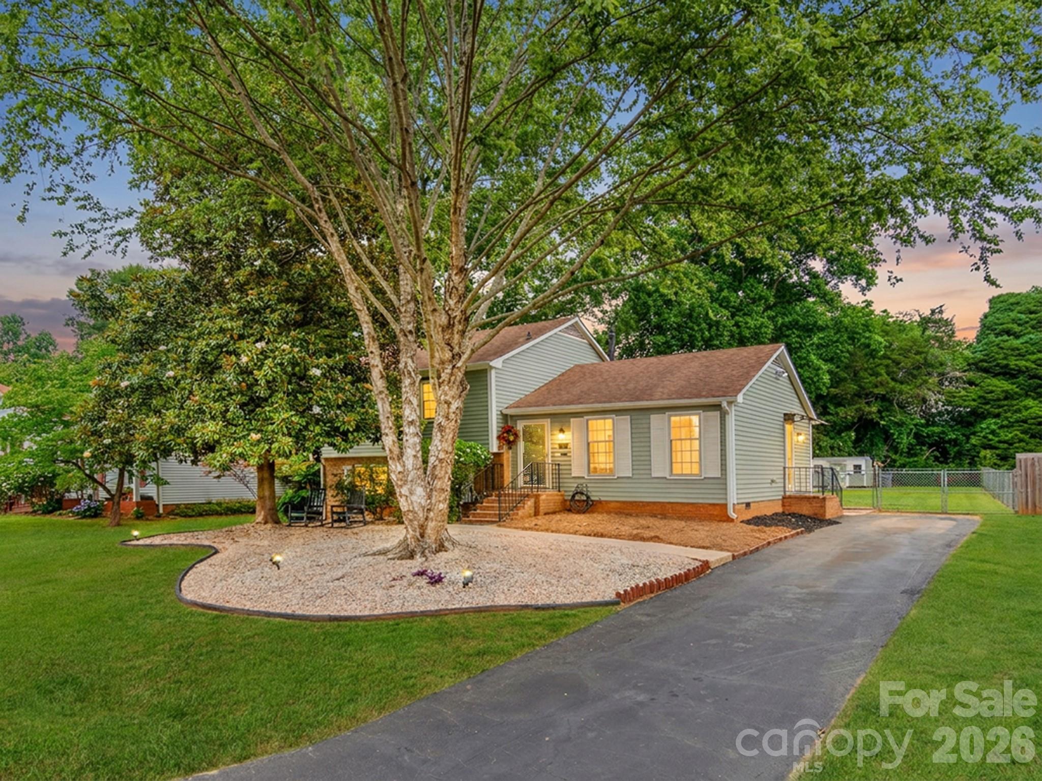 7200 Fox Hunt Road — Charlotte
