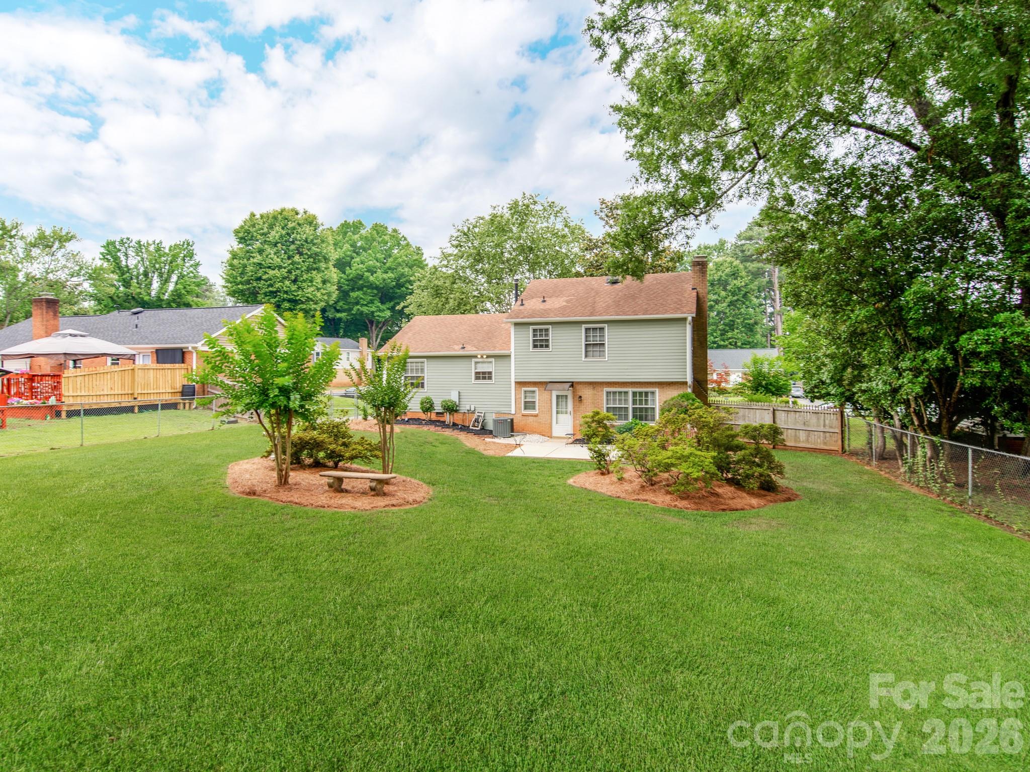 7200 Fox Hunt Road — Charlotte
