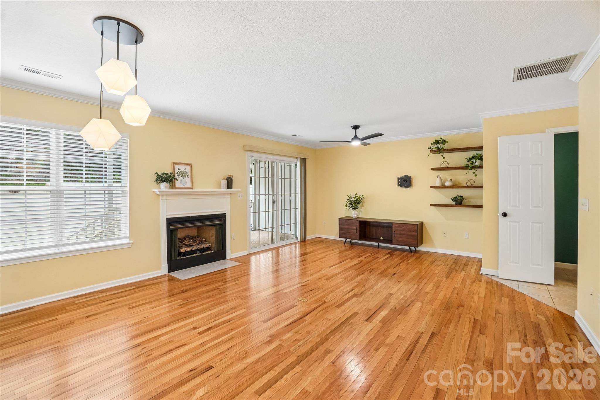 26 Willowick Drive — Asheville