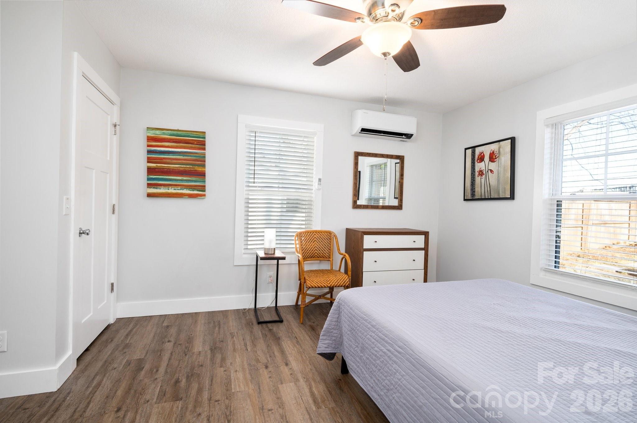 18 Oteen Park Place — Asheville
