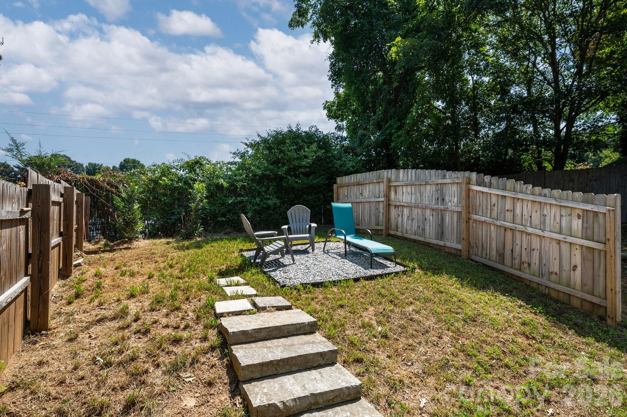 18 Oteen Park Place — Asheville