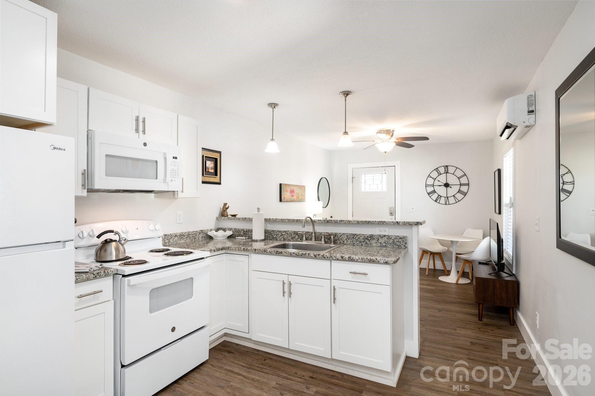 18 Oteen Park Place — Asheville