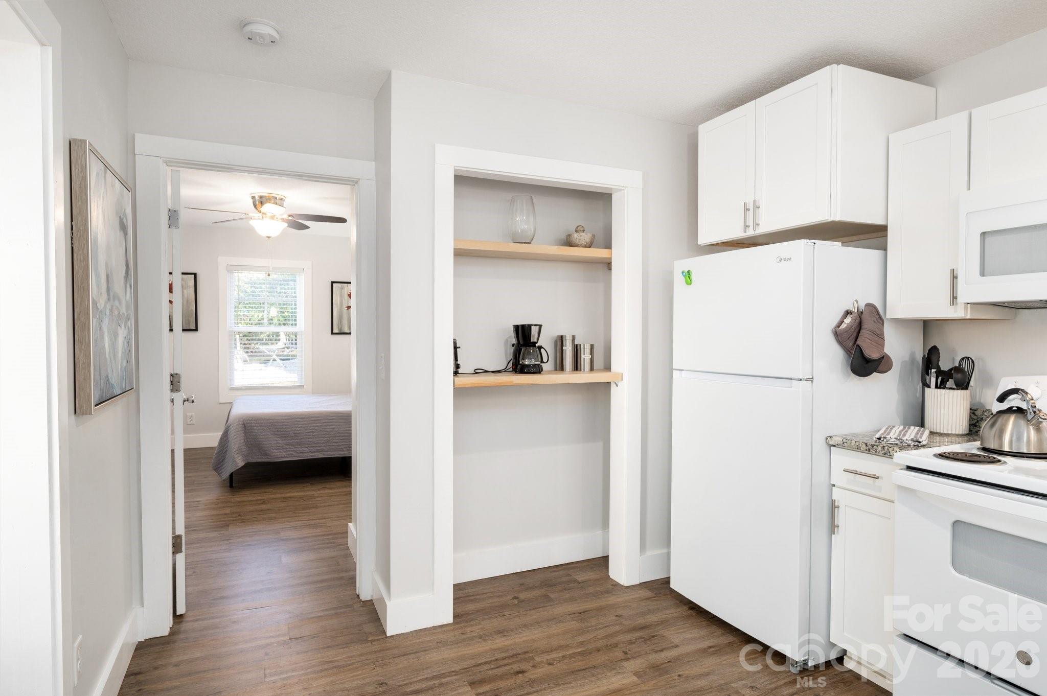 18 Oteen Park Place — Asheville