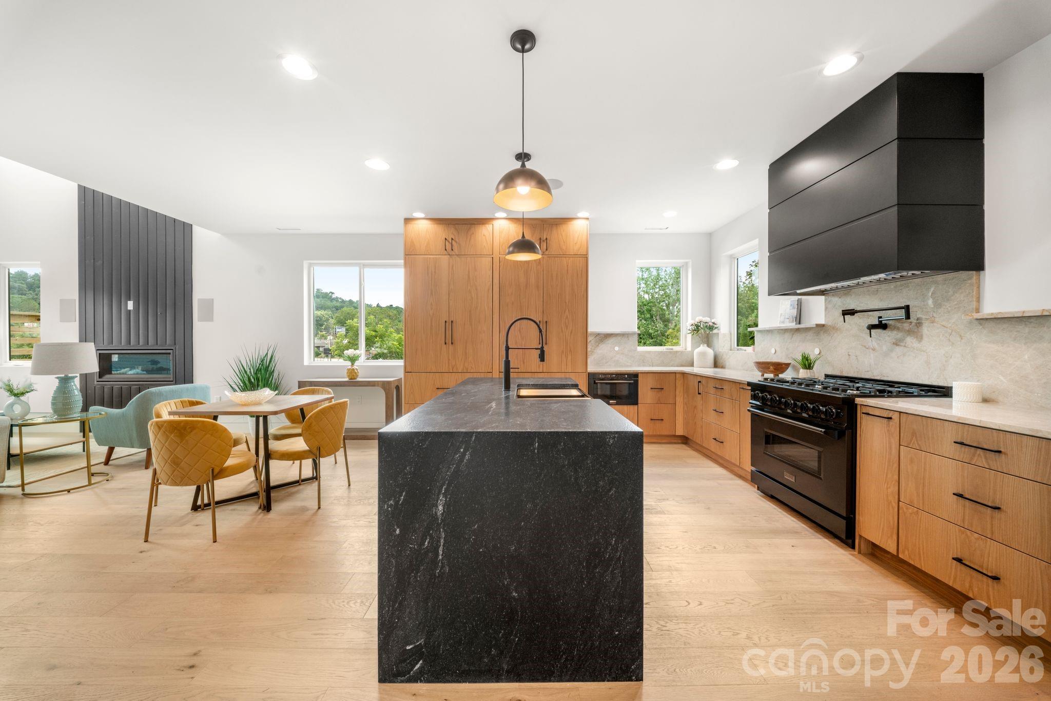 41 Johnson Drive — Asheville