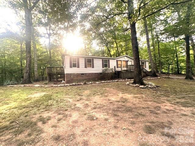 1018 Love Valley Road — Clover