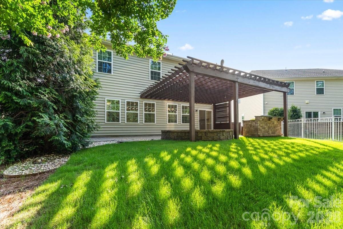 2701 Southern Trace Drive — Waxhaw