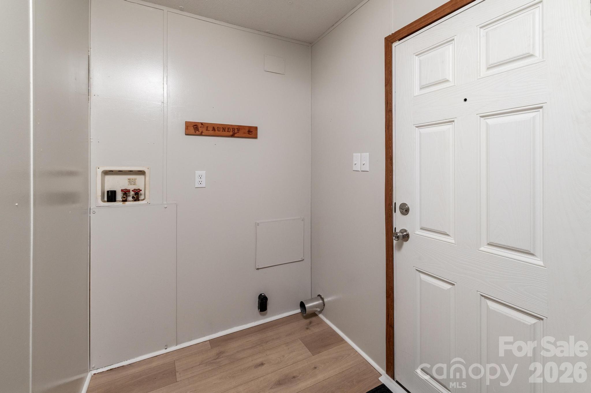 4449 Hickory Highway — Statesville
