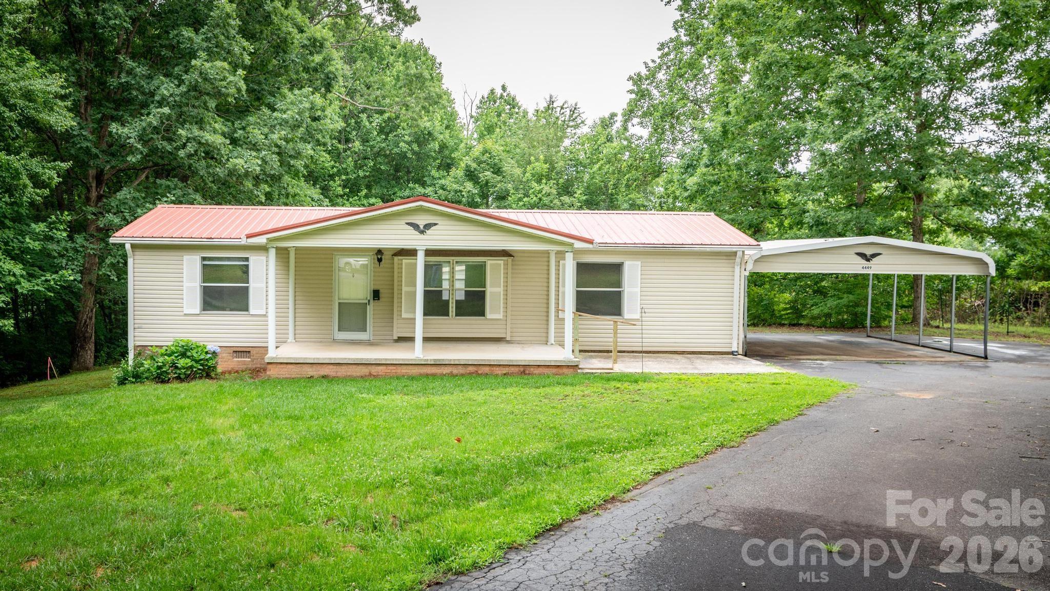 4449 Hickory Highway — Statesville