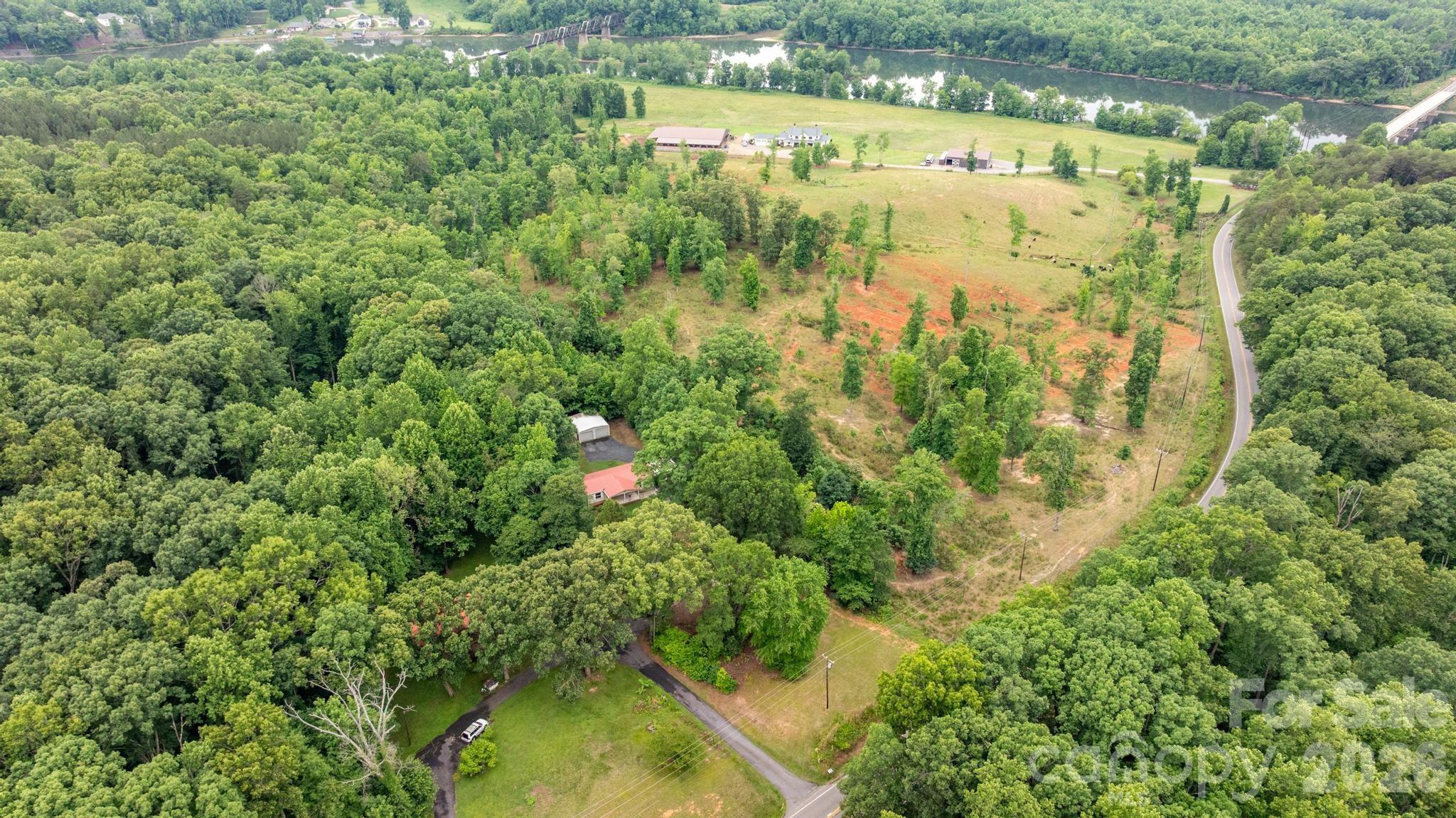 4449 Hickory Highway — Statesville